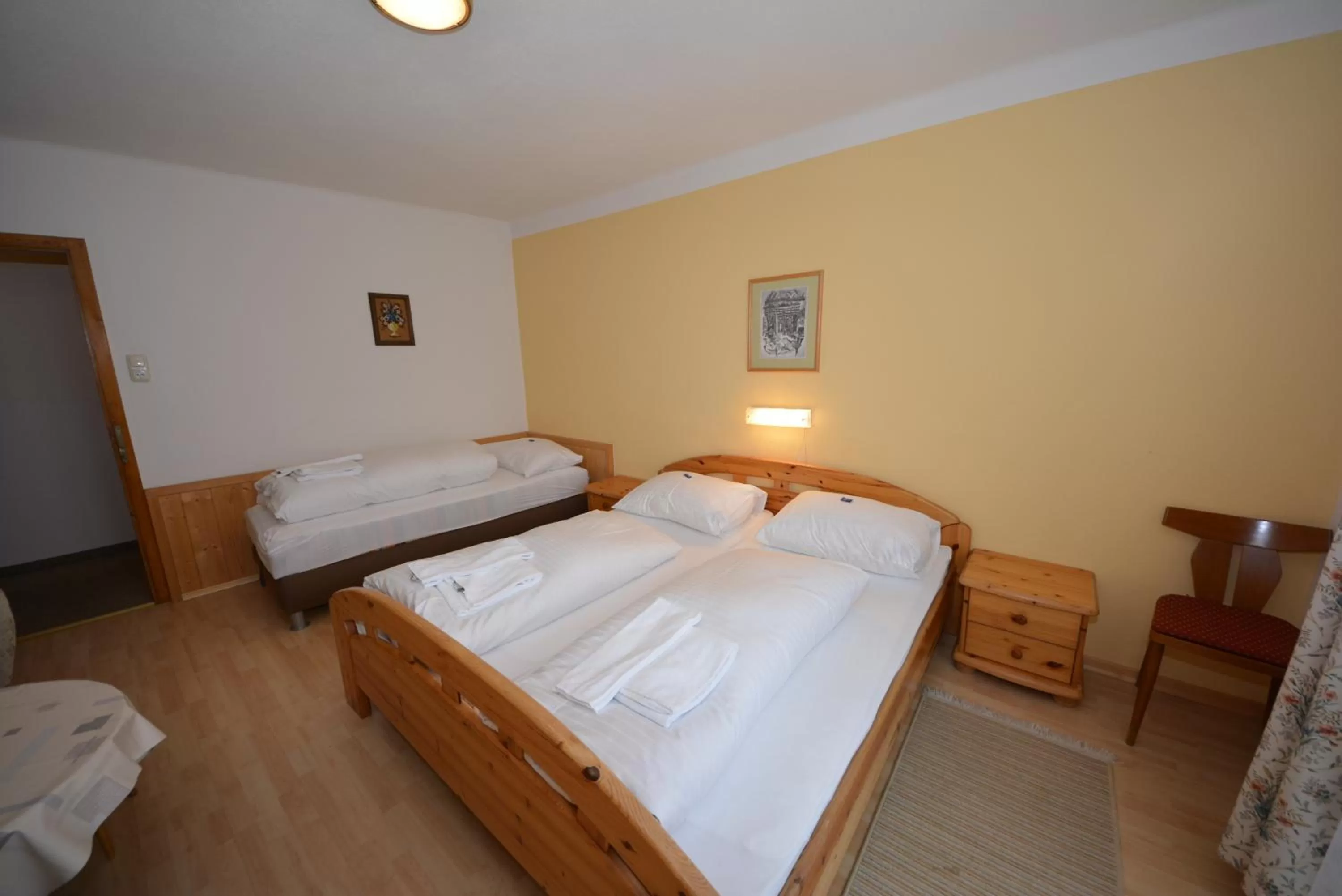 Bedroom, Bed in Haus Kleineisen by Châtel Reizen