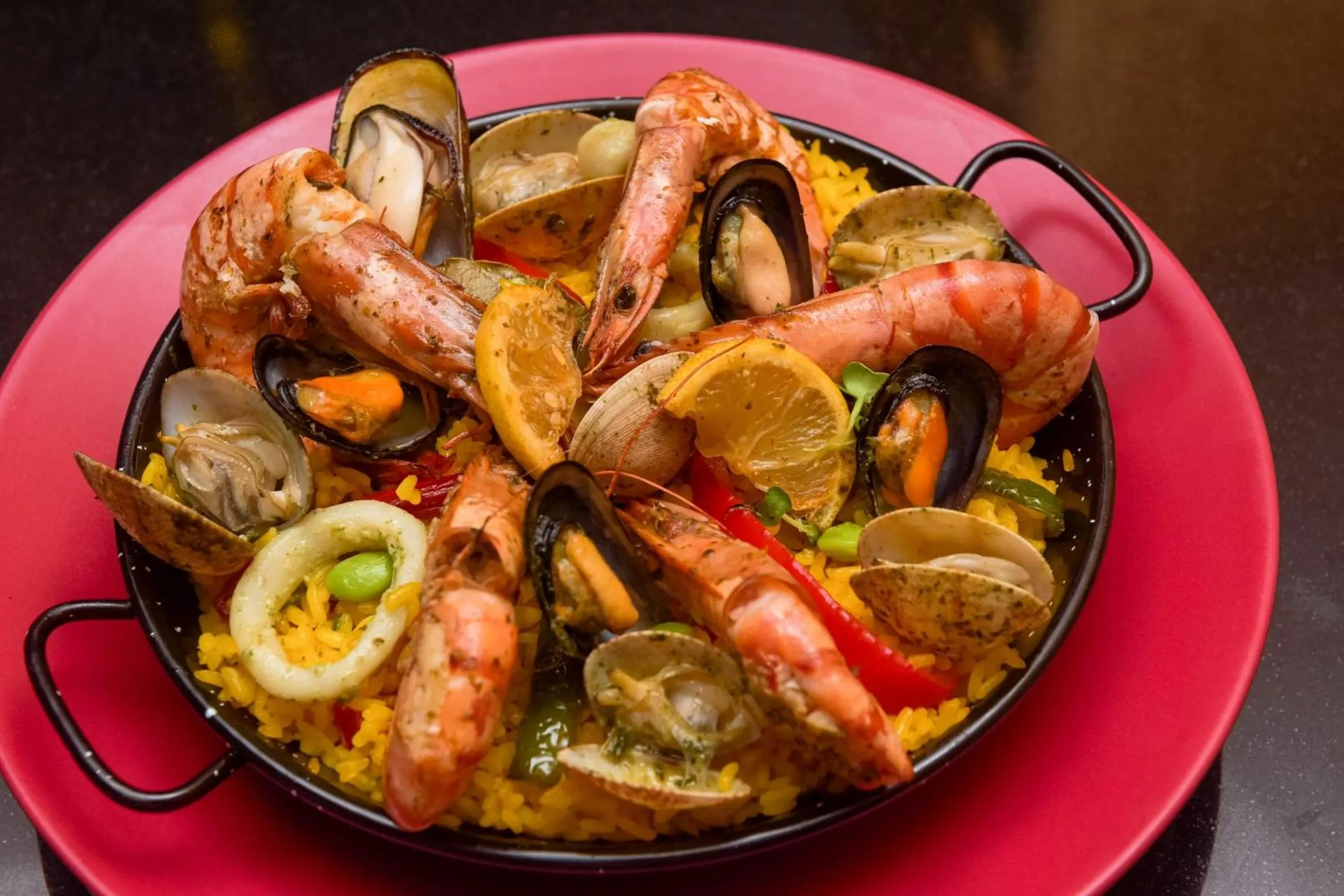 Restaurant/places to eat in Ibis Abdelmoumen Casa Centre