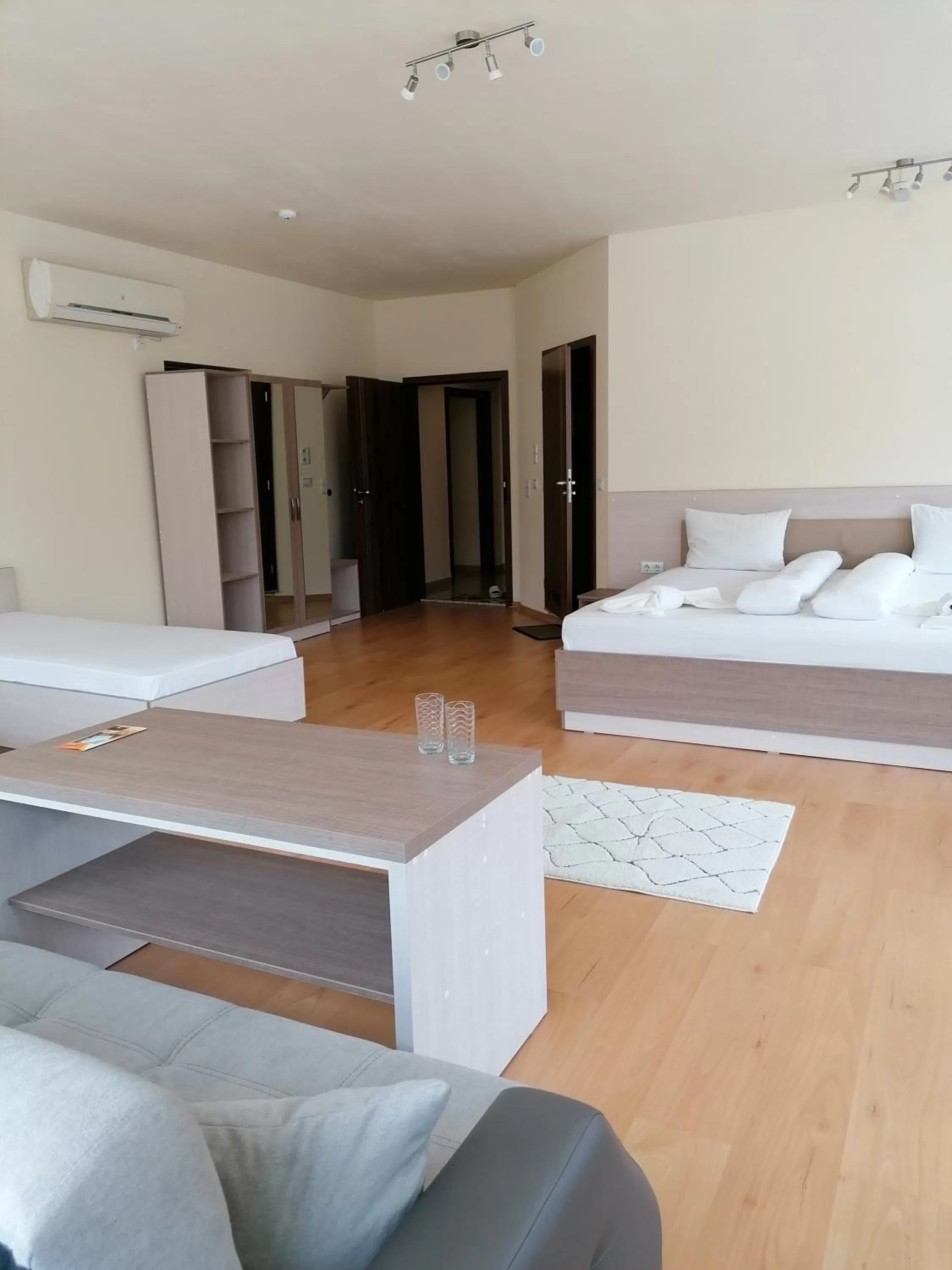 Bed in Hotel Lago Peshtera