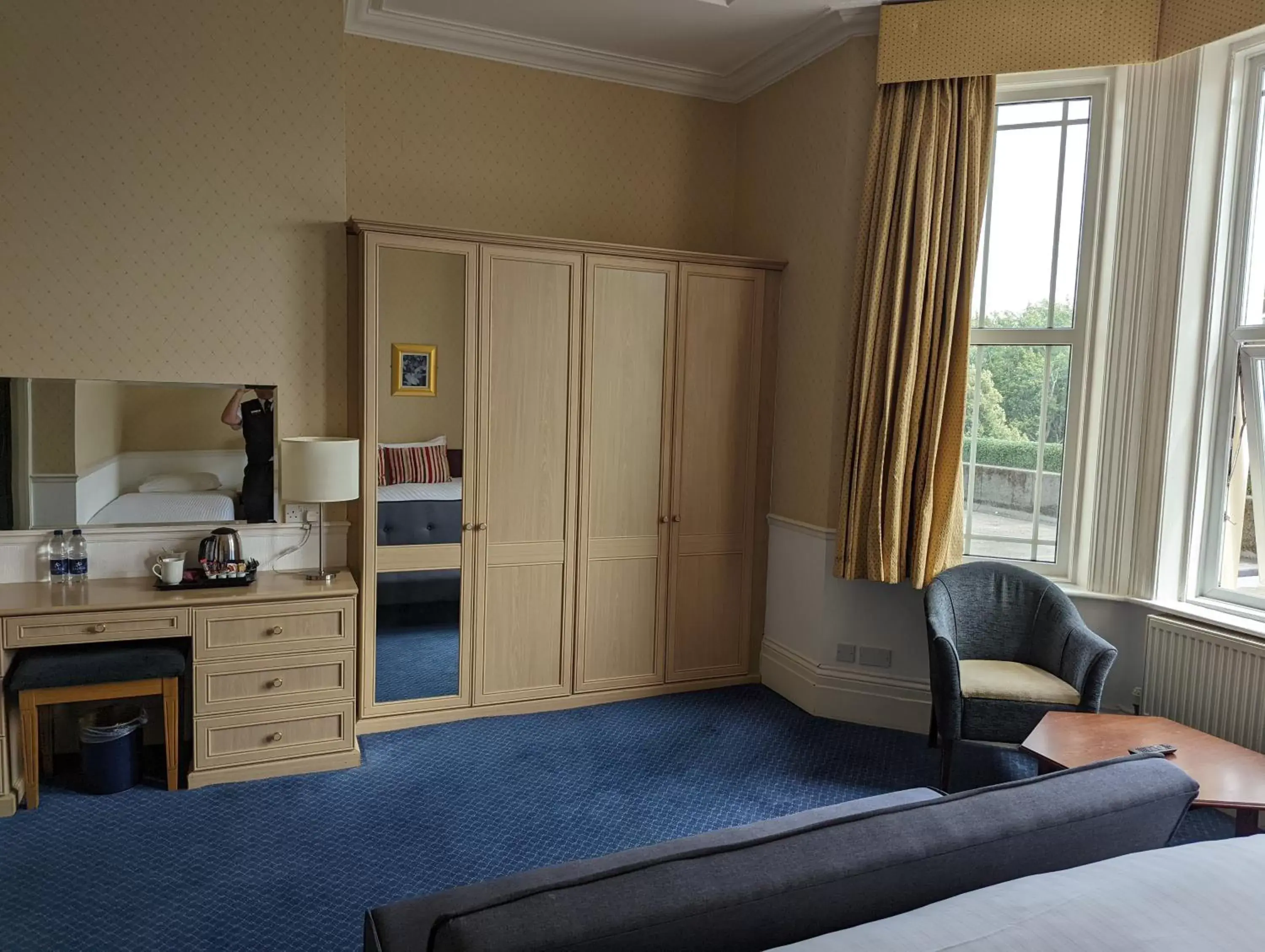 Seating area, Kitchen/Kitchenette in The Hermitage Hotel - OCEANA COLLECTION