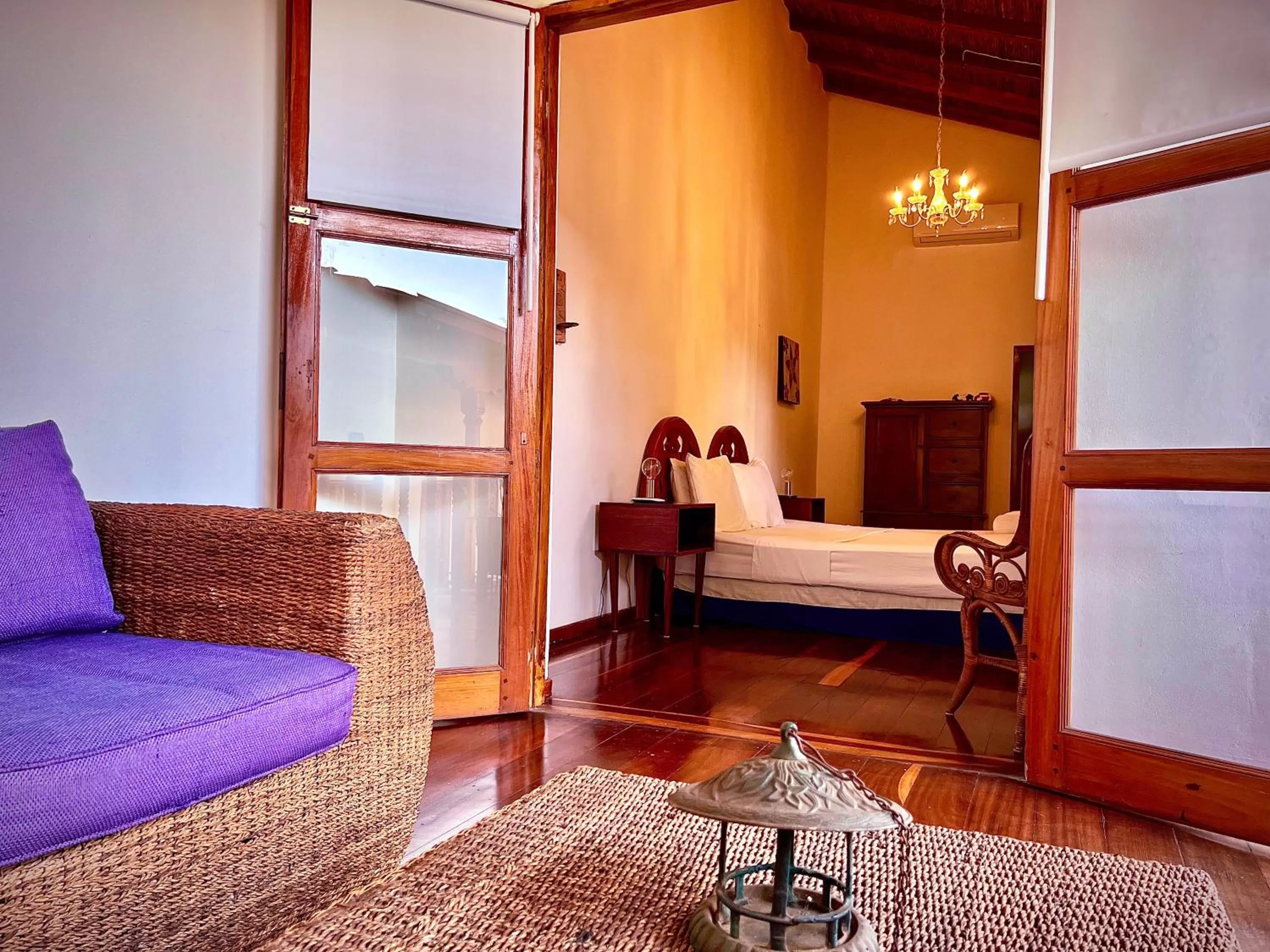 Photo of the whole room, Bed in Miss Margrits