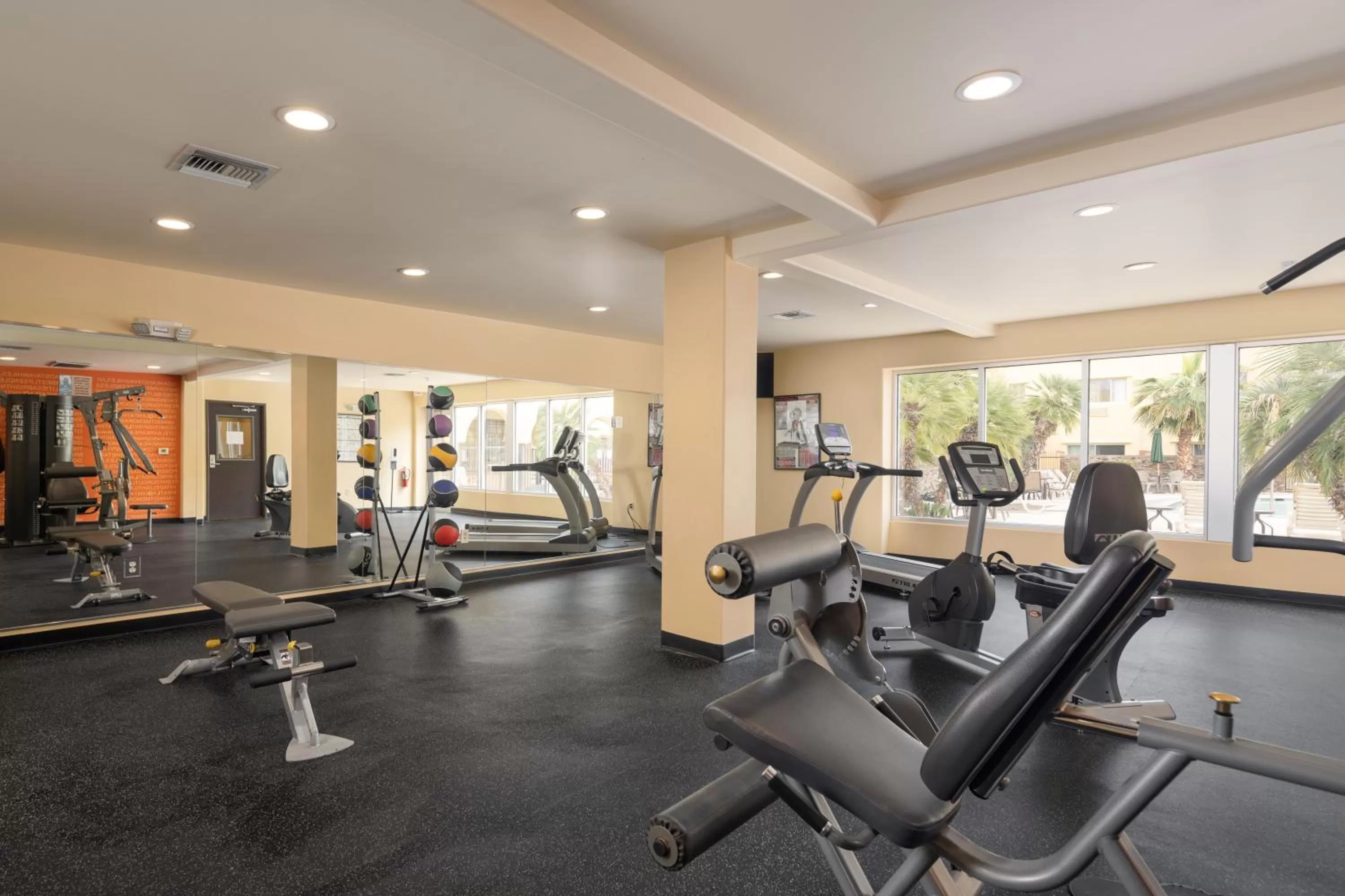 Fitness centre/facilities in La Quinta by Wyndham Tucson - Reid Park