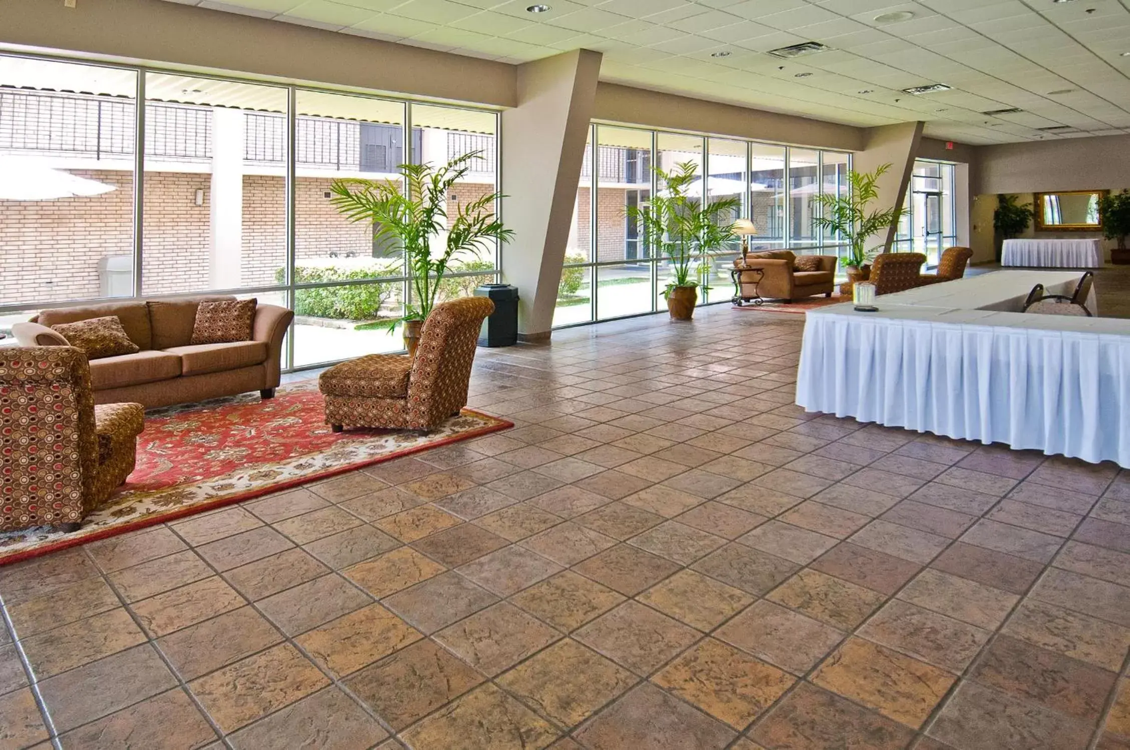 Meeting/conference room, Lobby/Reception in Best Western of Alexandria Inn & Suites & Conference Center