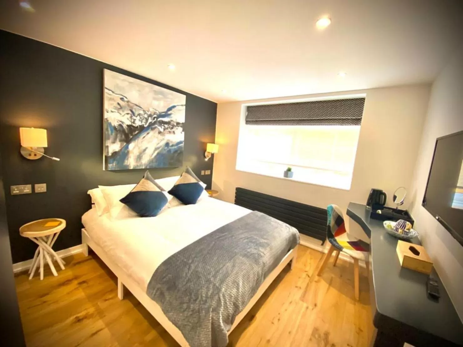 Photo of the whole room, Bed in The Cherry Tree Hotel