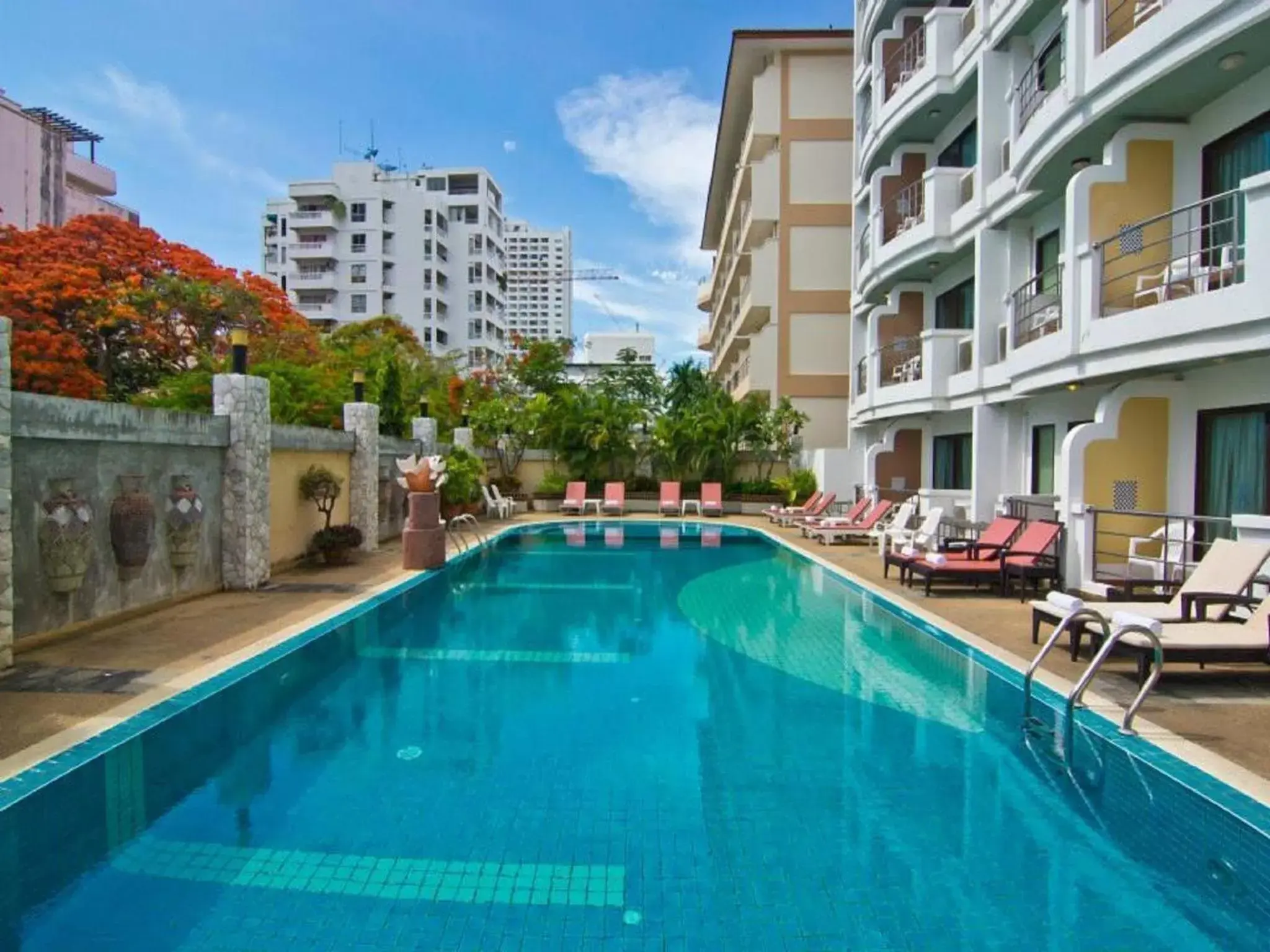 Swimming Pool in Best Beach Villa