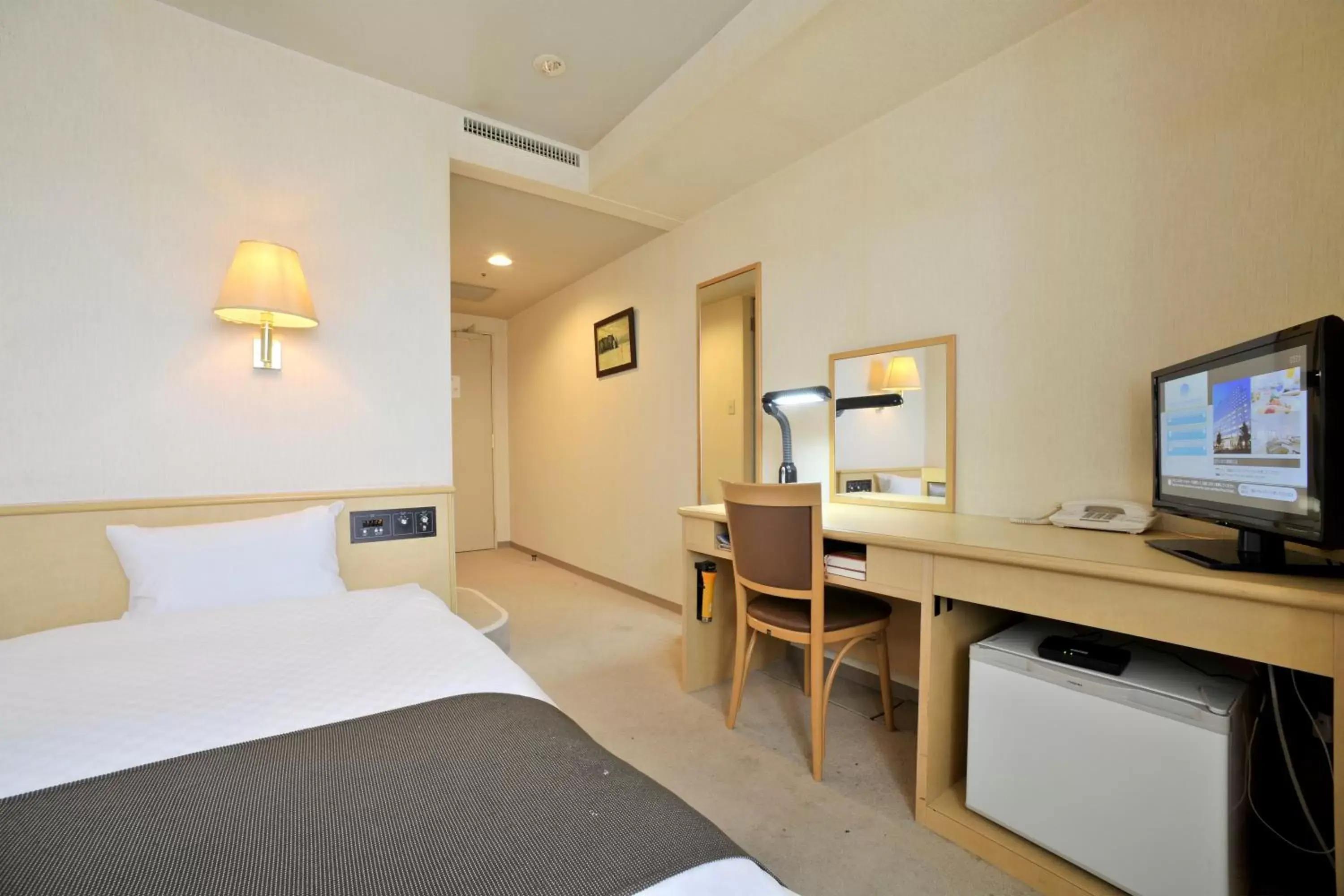 Photo of the whole room, Bed in Yamagata Kokusai Hotel