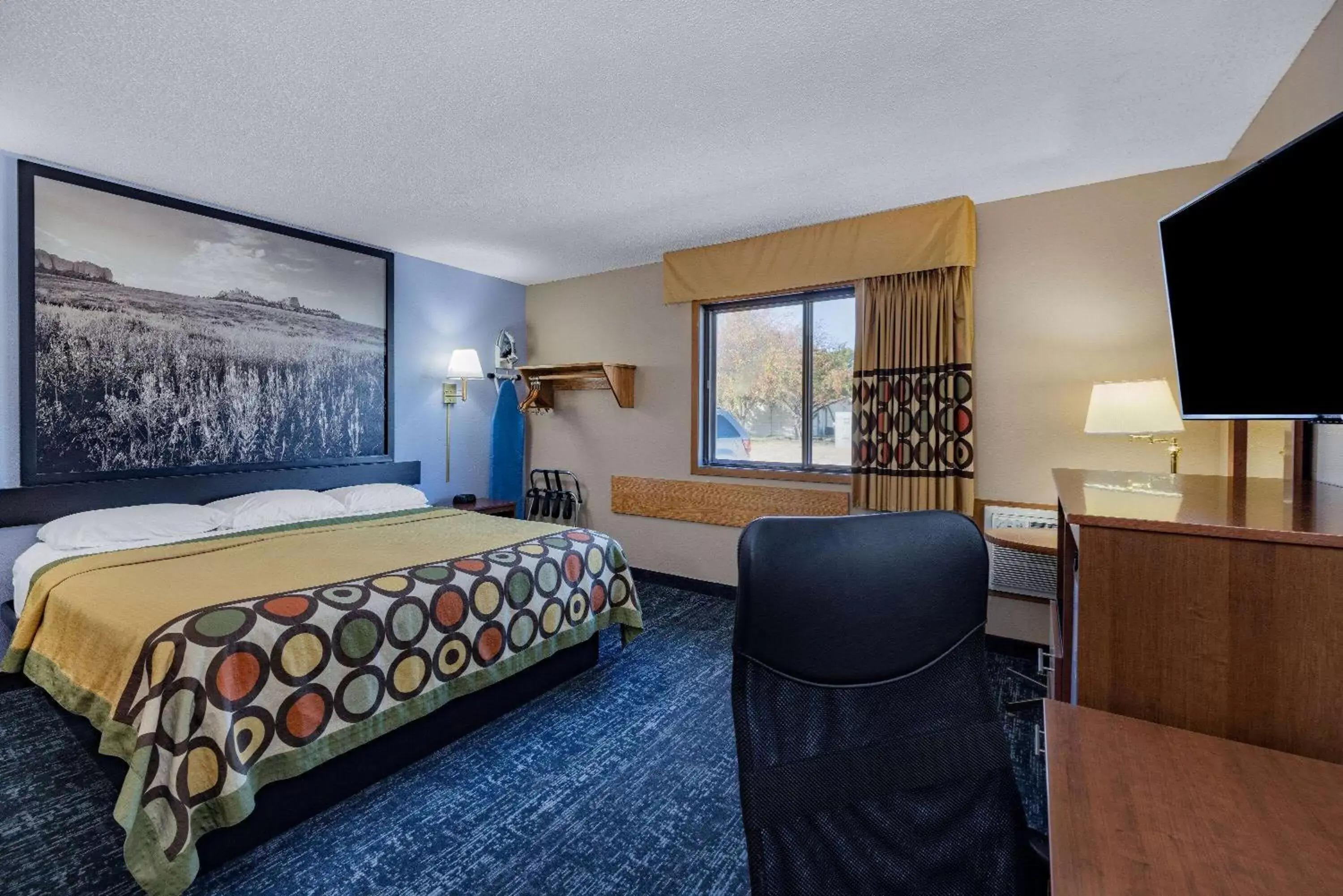Photo of the whole room in Super 8 by Wyndham Valentine NE