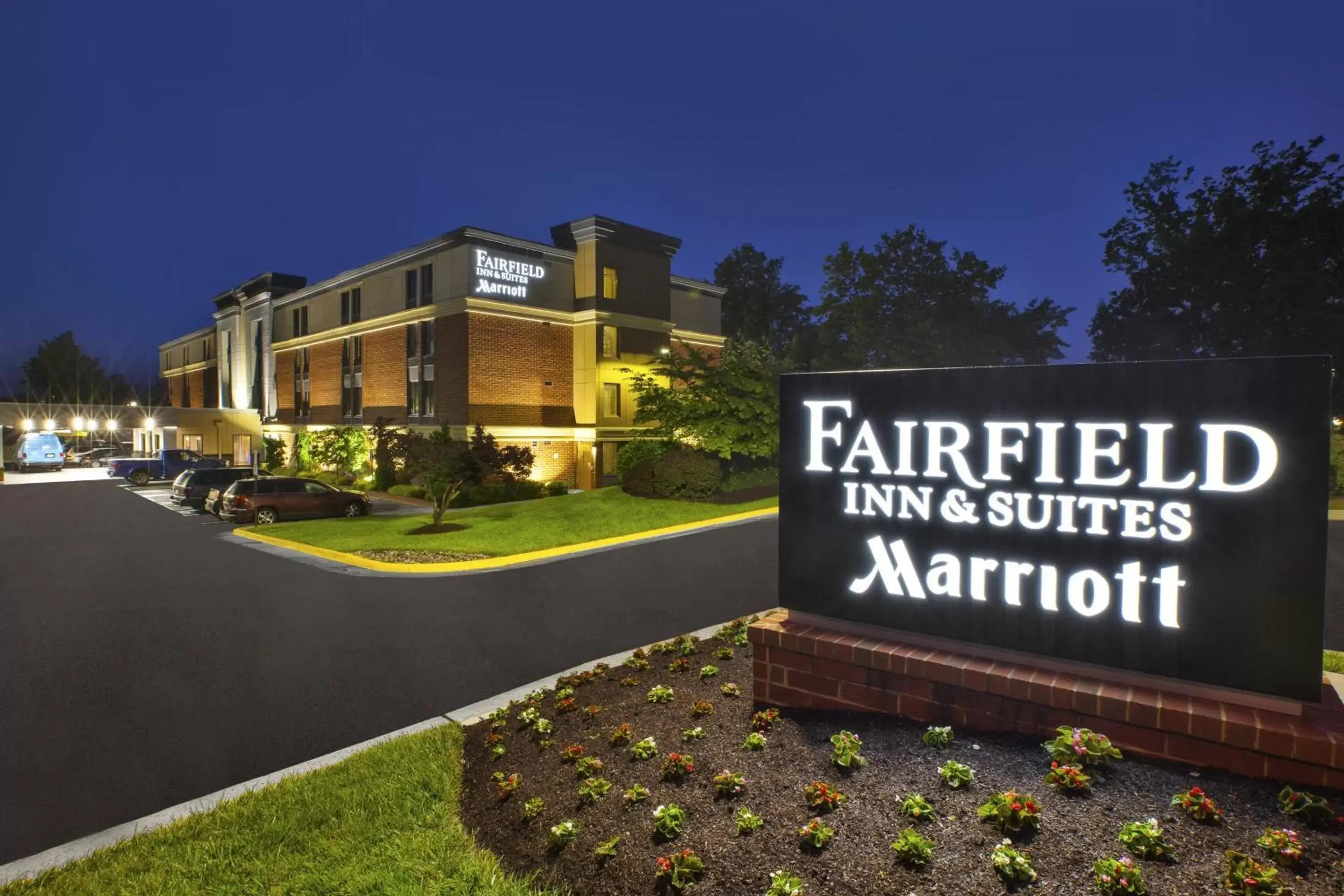 Property Building in Fairfield by Marriott Inn & Suites Herndon Reston