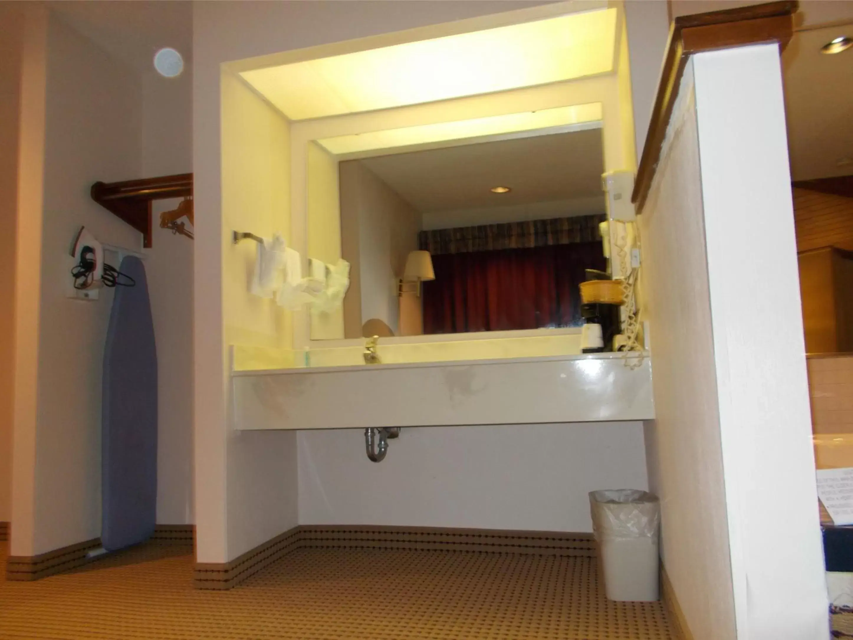 Bathroom in Royalton Inn and Suites, Wilmington,Ohio