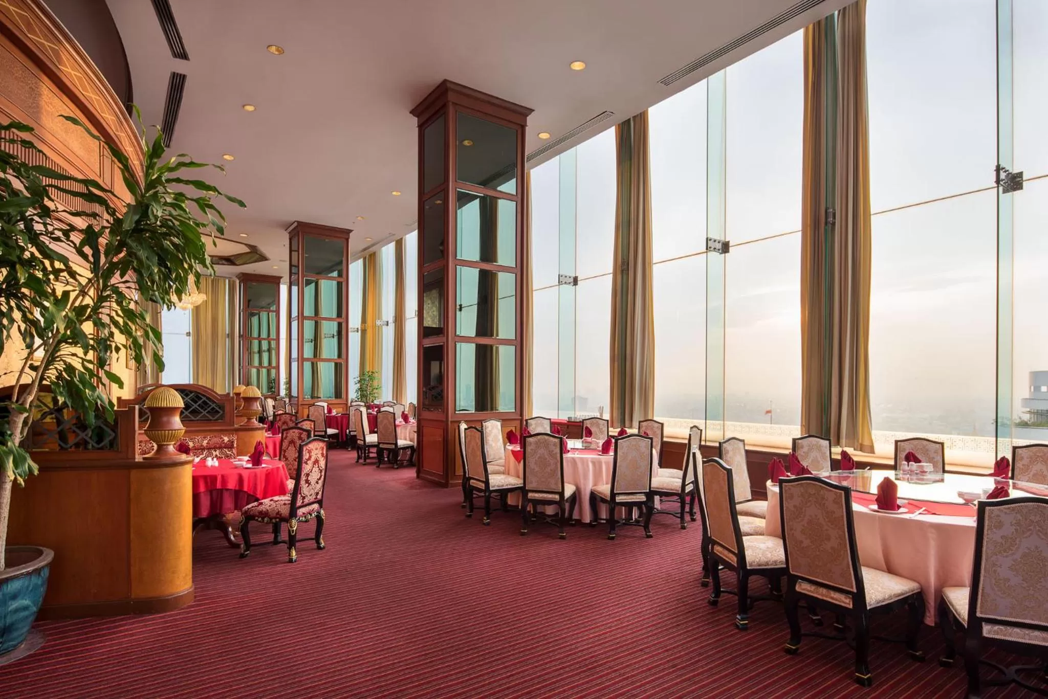 Restaurant/places to eat in Prince Palace Hotel Bangkok