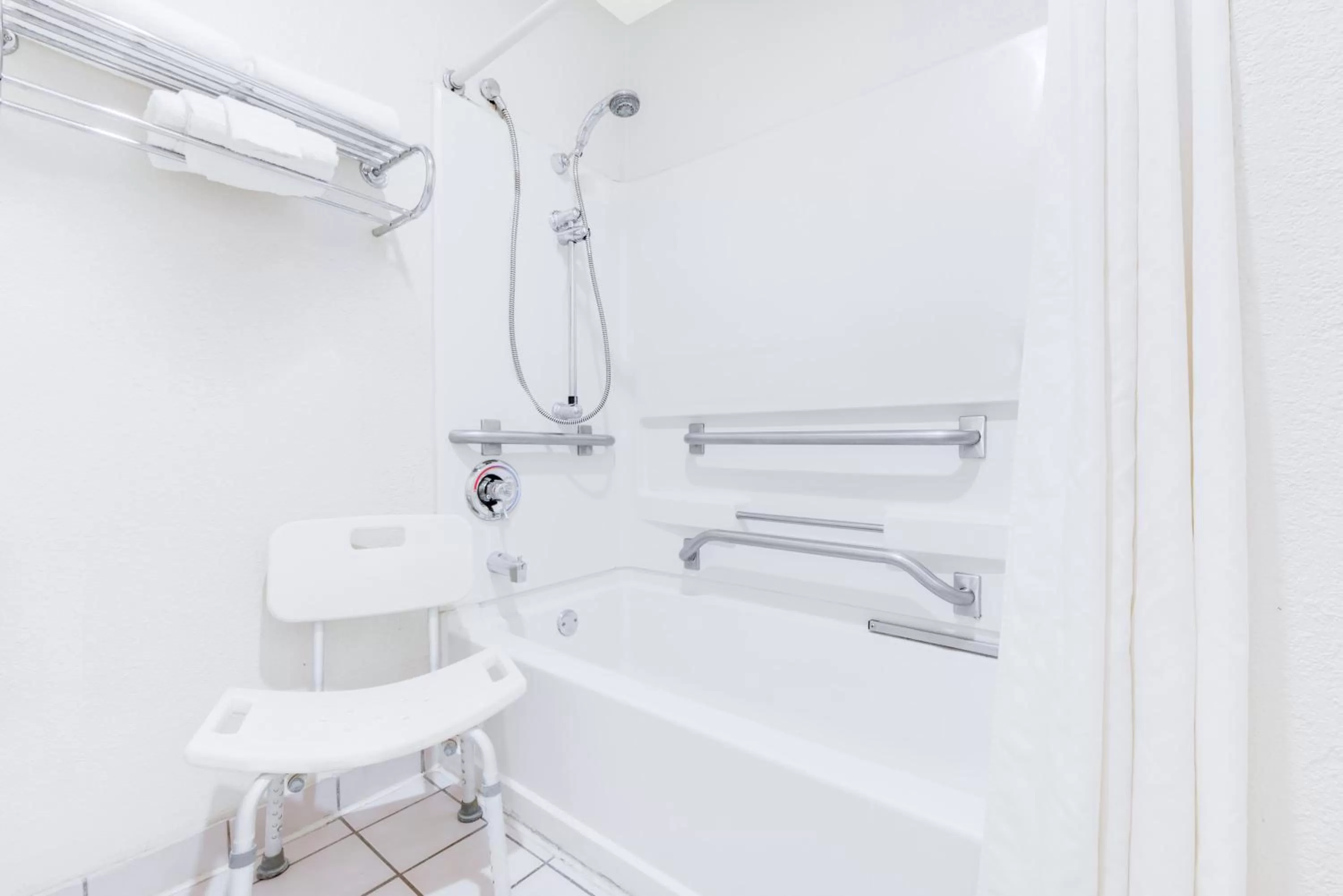 Standard King Room - Smoking in Travelodge by Wyndham Ruidoso