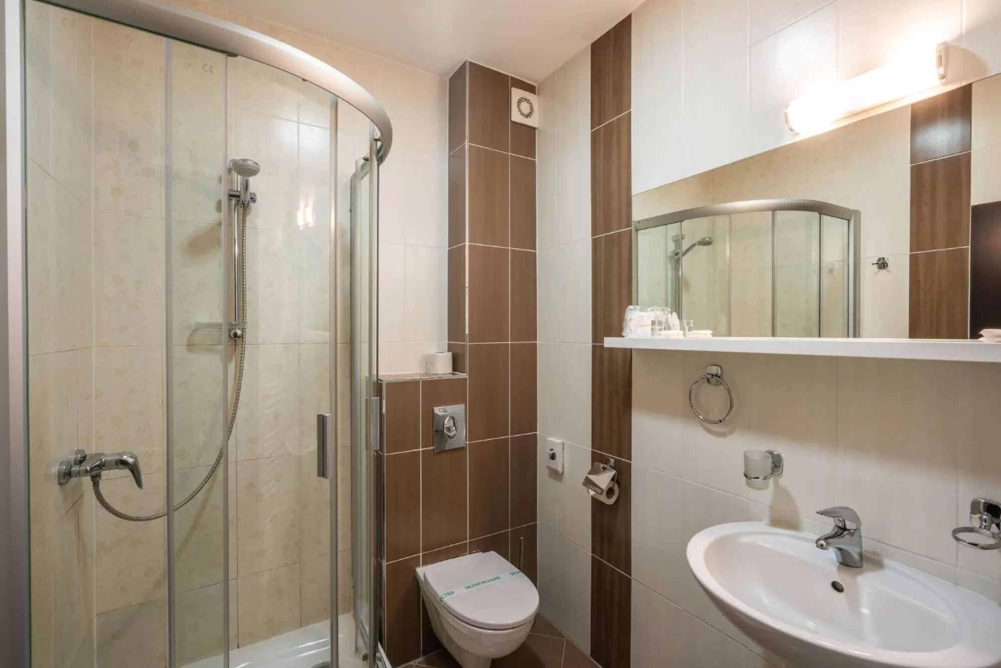 Photo of the whole room in BNC Hotel - Restaurant - Bowling