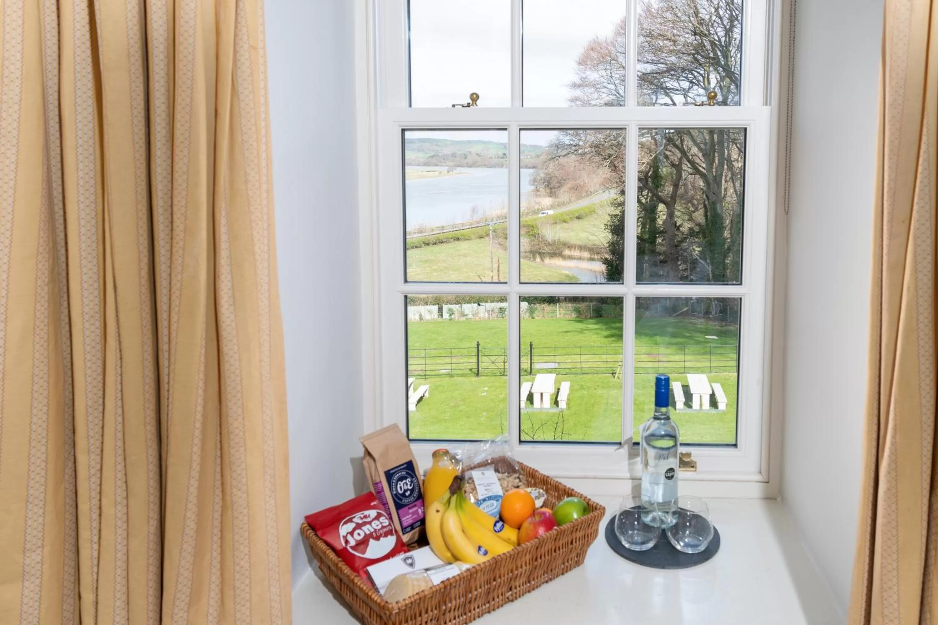 Food and drinks in The Farmhouse at Bodnant Welsh Food