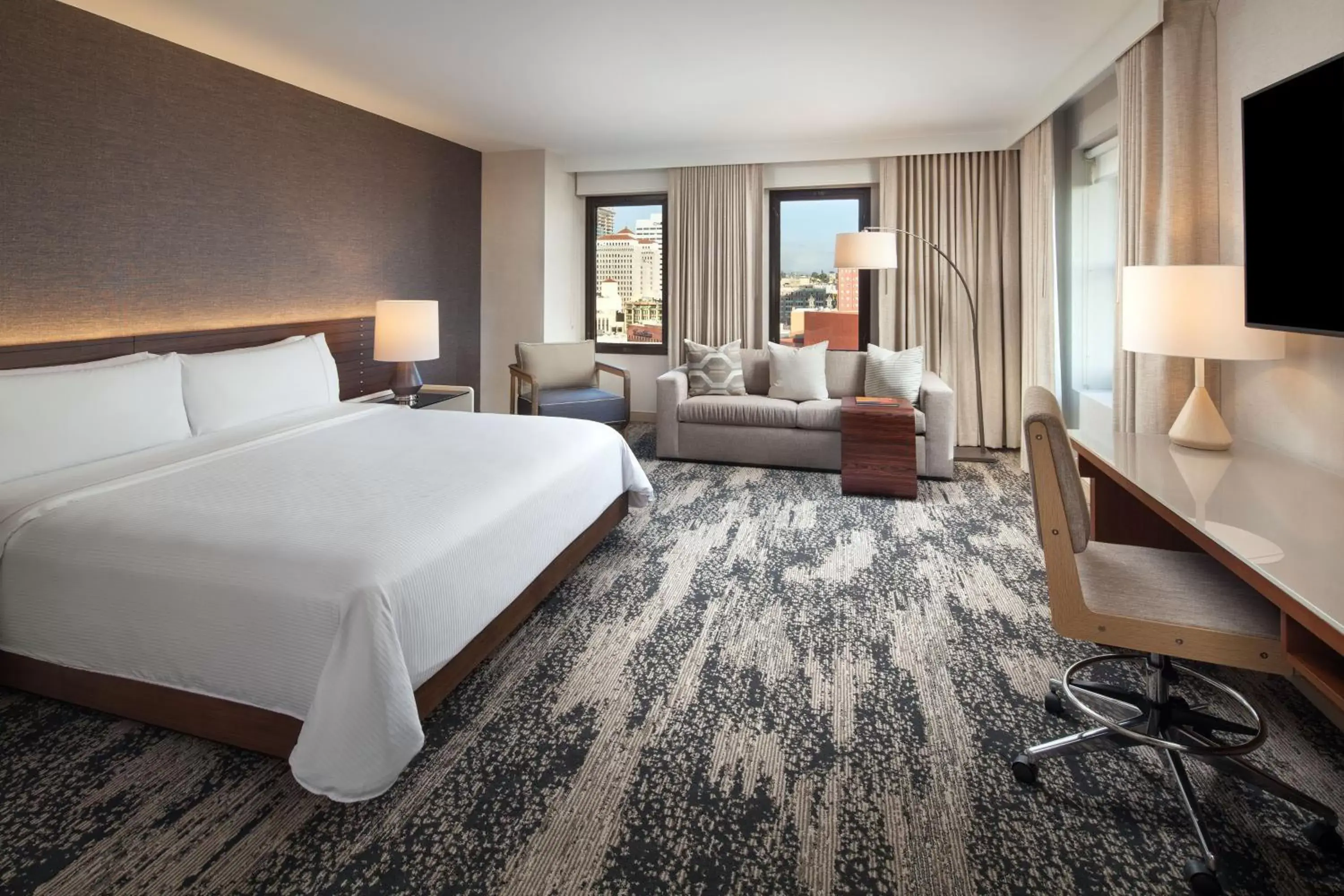 Photo of the whole room in The Westin San Diego Gaslamp Quarter
