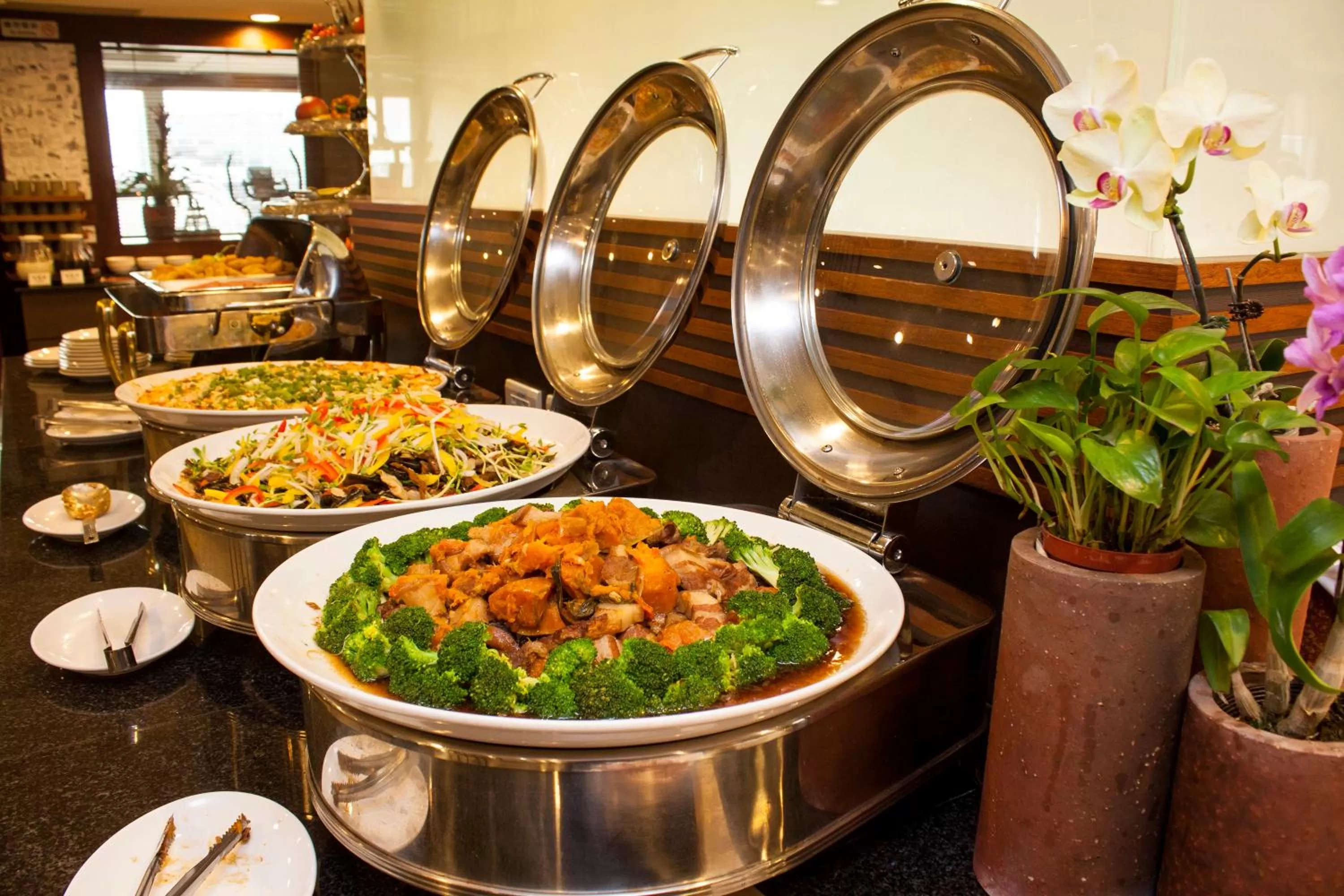 Food in Cambridge Tainan Hotel