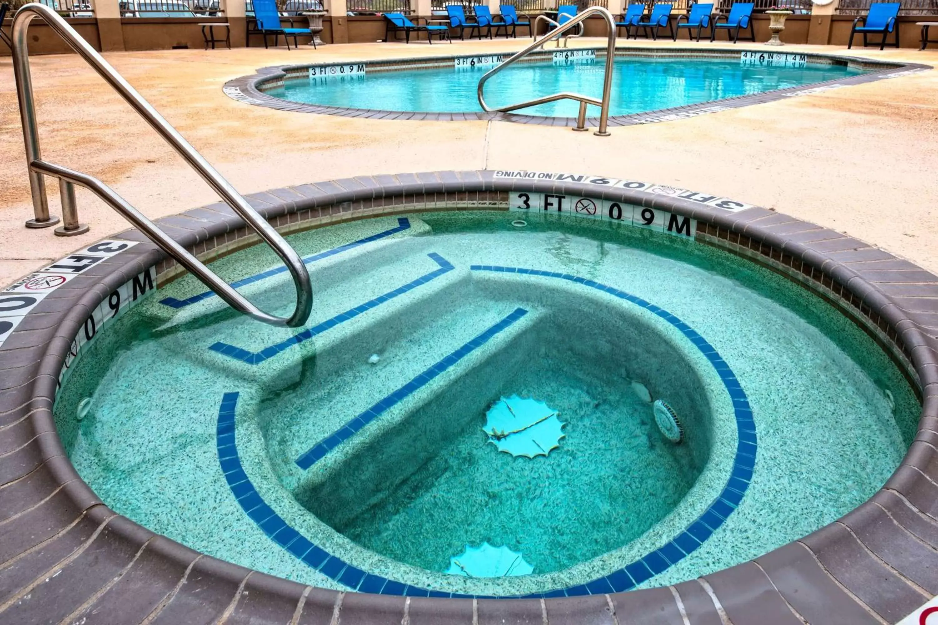 Pool view, Swimming Pool in Hampton Inn & Suites Corsicana