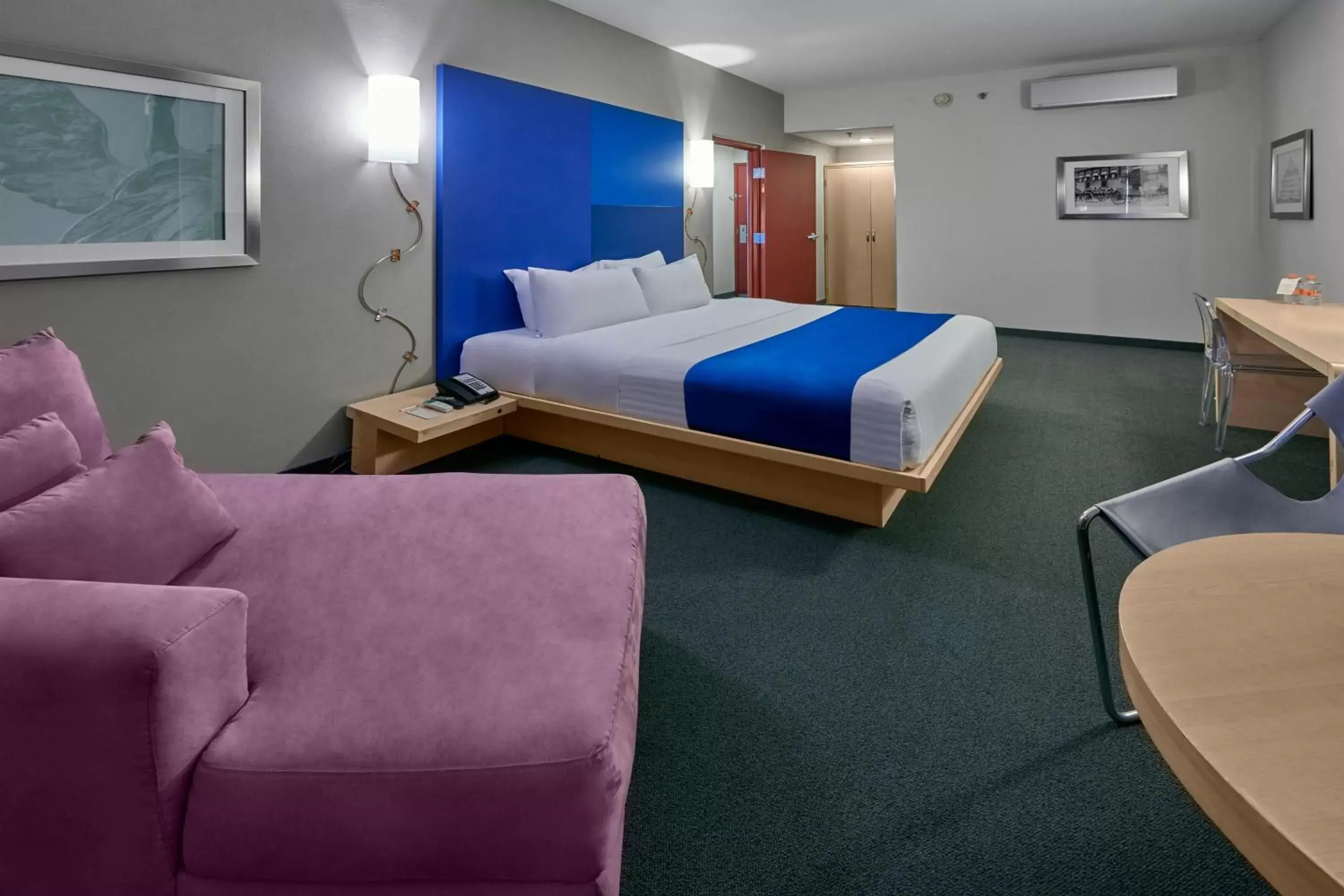 Bedroom, Bed in City Express Plus by Marriott Reforma El Ángel
