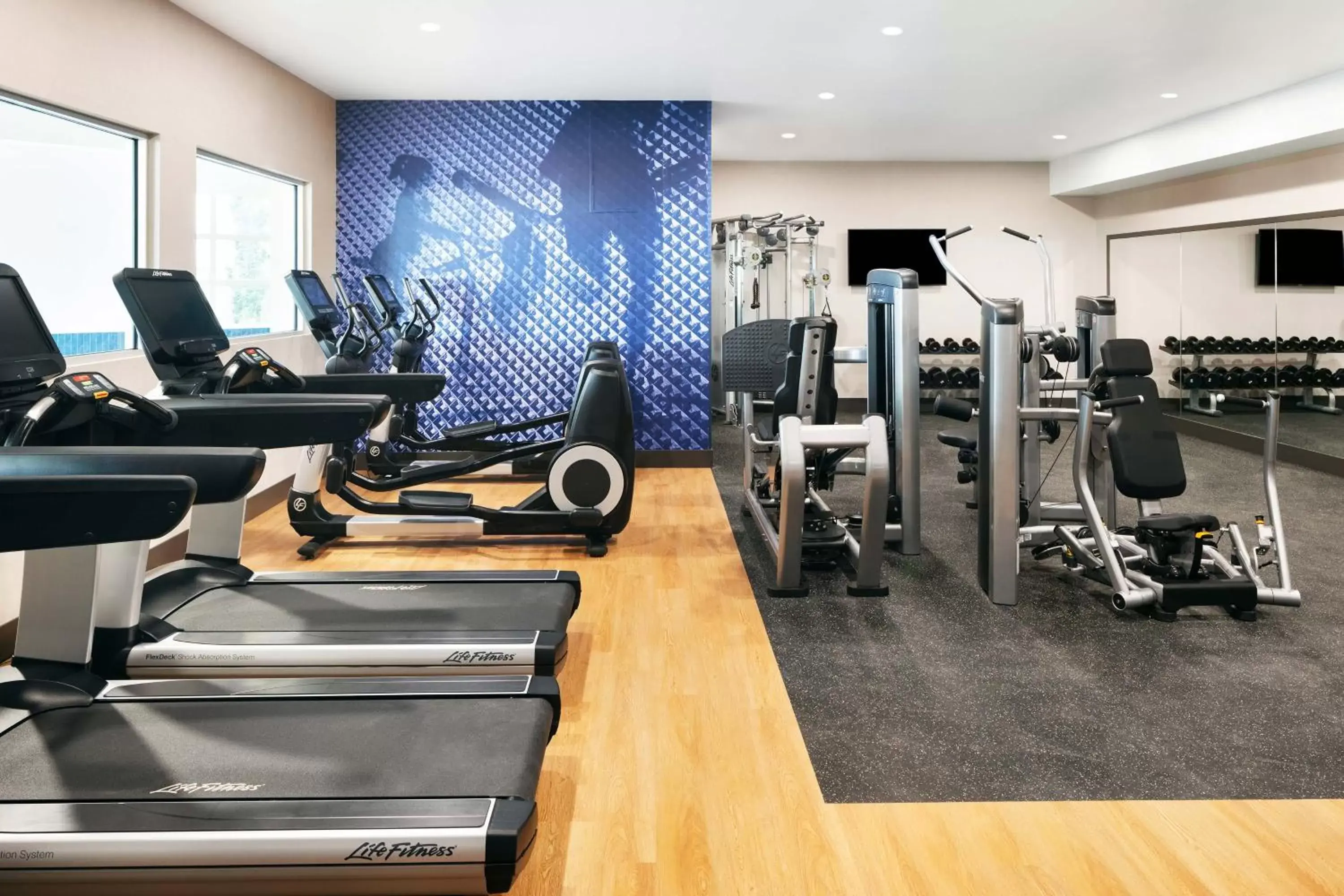 Fitness centre/facilities, Fitness Center/Facilities in Delta Hotels by Marriott Grande Prairie Airport