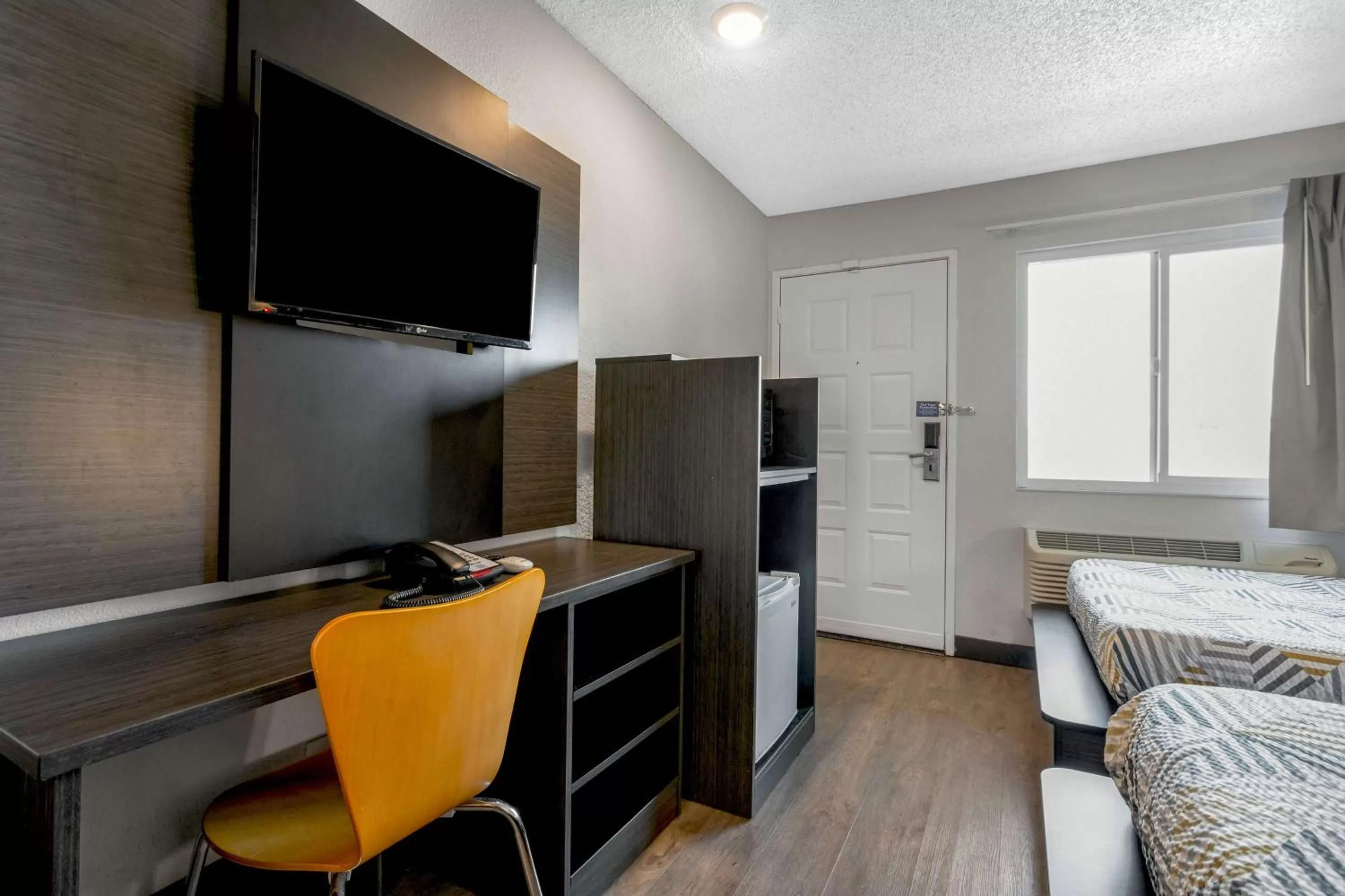 Photo of the whole room in Motel 6-Merced, CA - North