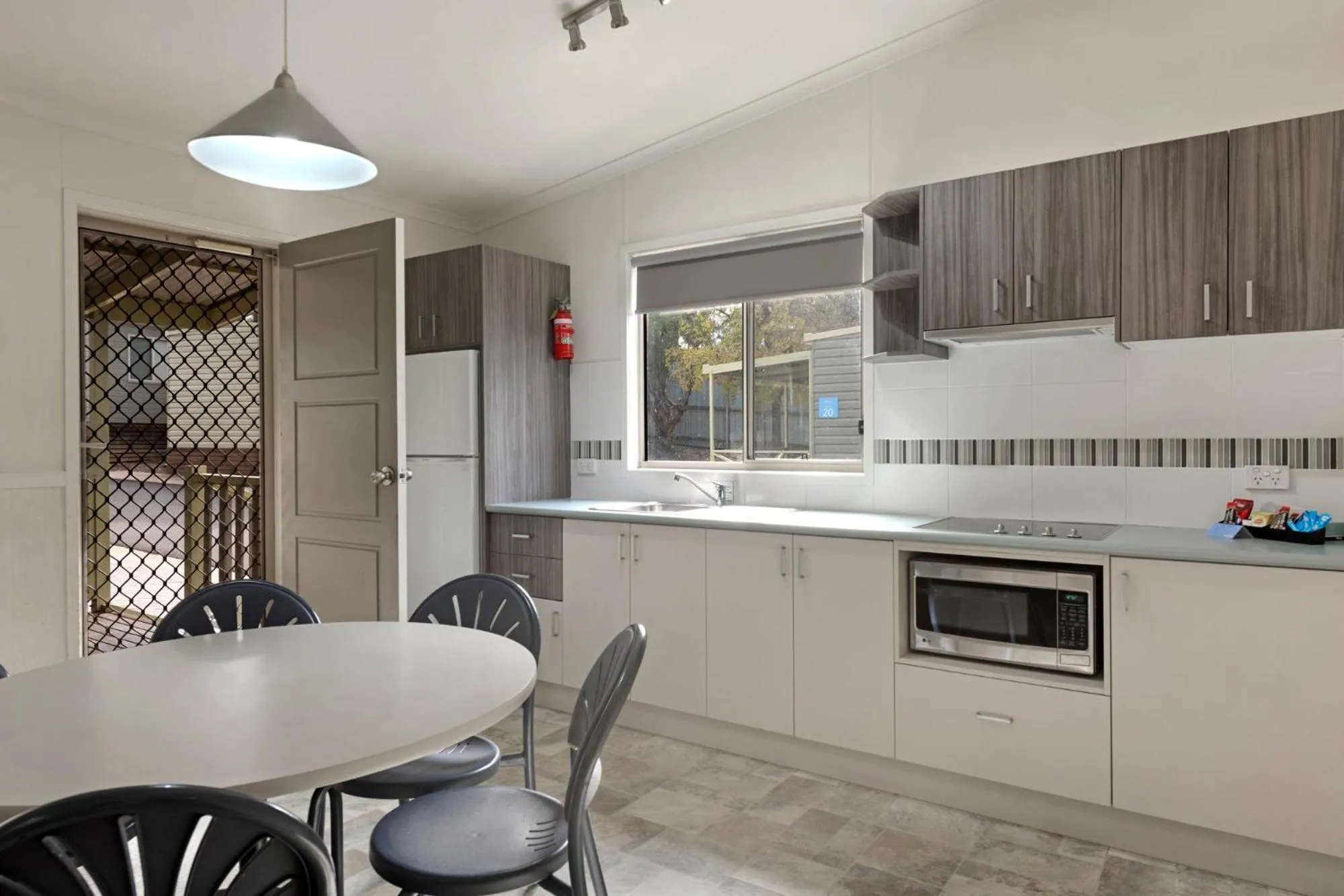 Kitchen or kitchenette in Discovery Parks - Dubbo