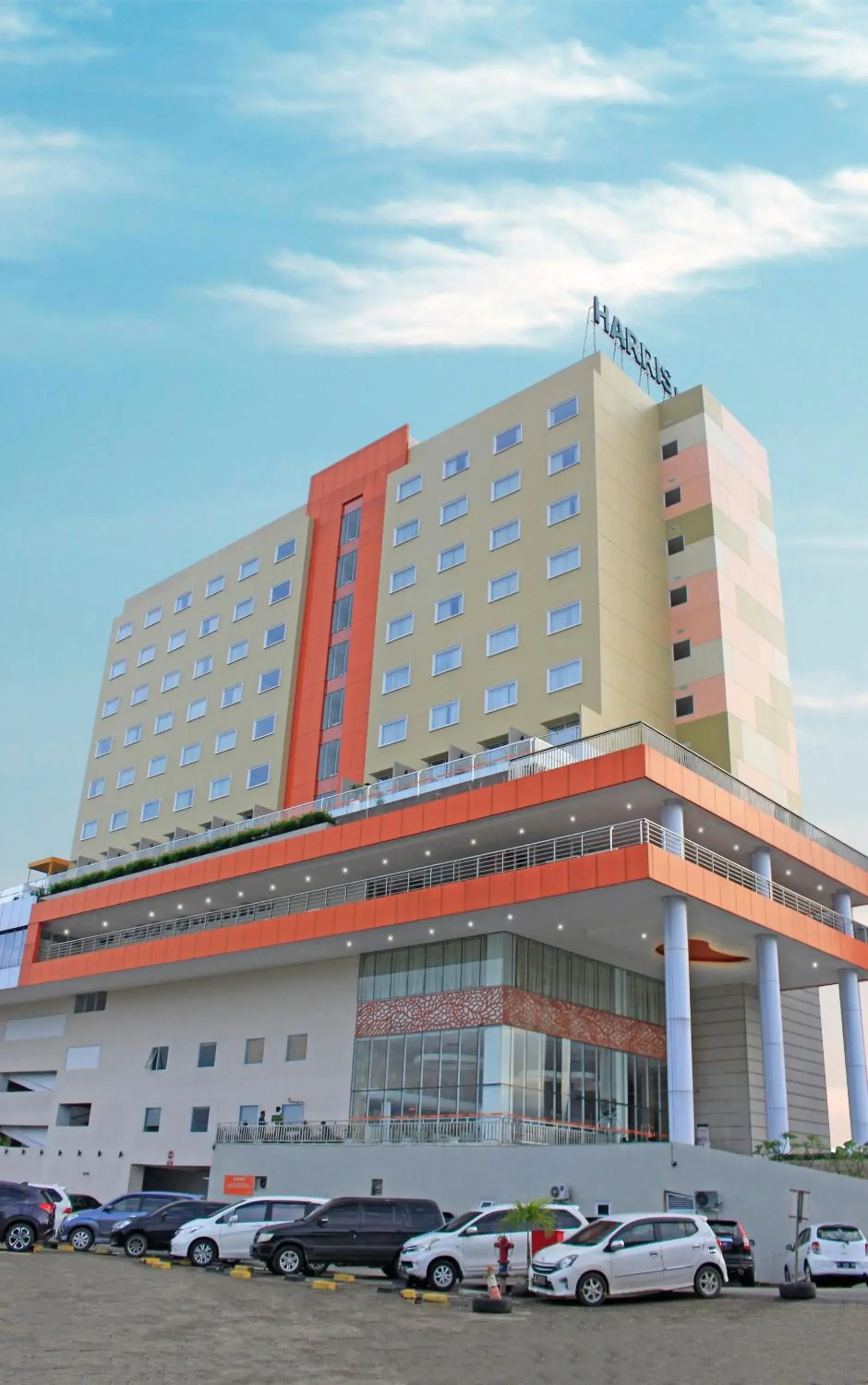 Property building in HARRIS Hotel Samarinda Property building in HARRIS Hotel Samarinda