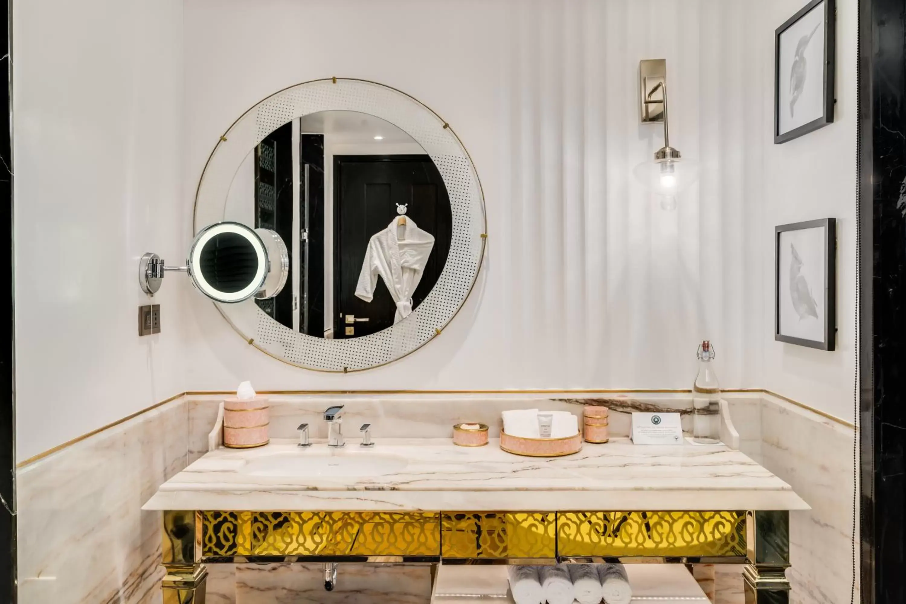 Bathroom in ITC Narmada, a Luxury Collection Hotel, Ahmedabad