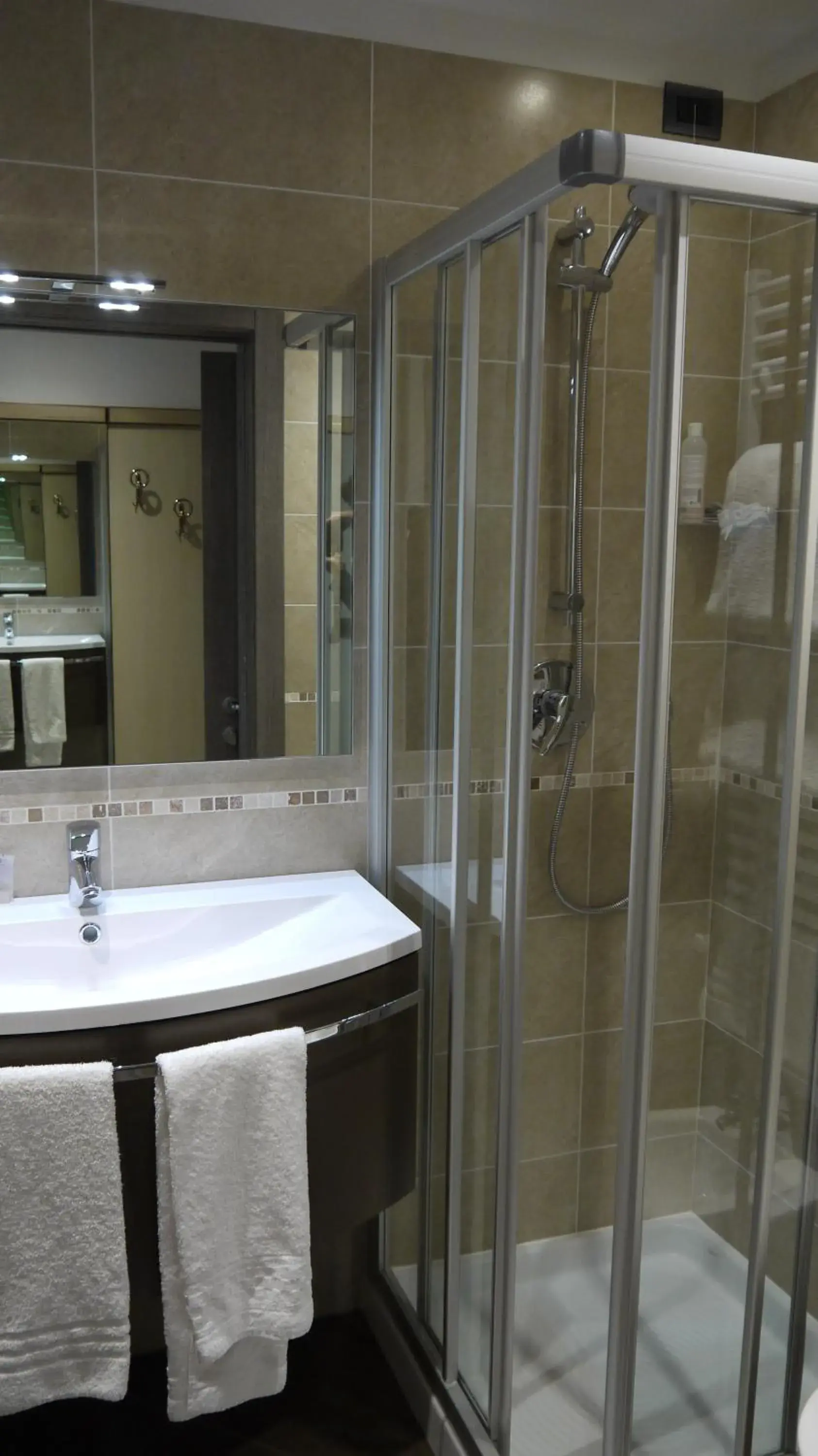 Bathroom in Hotel Portici - Romantik & Wellness