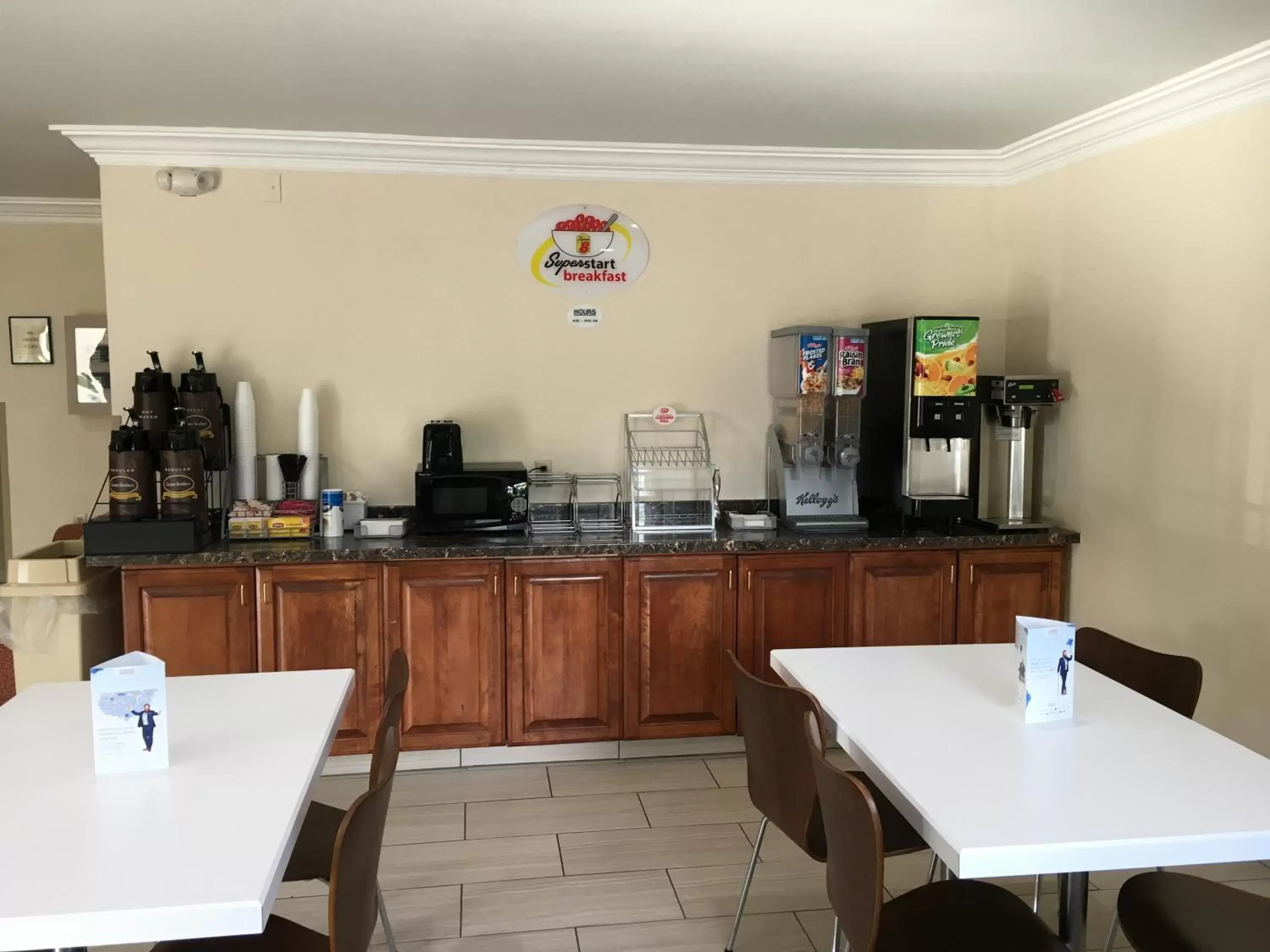 Food and drinks, Restaurant/Places to Eat in Super 8 by Wyndham Vicksburg