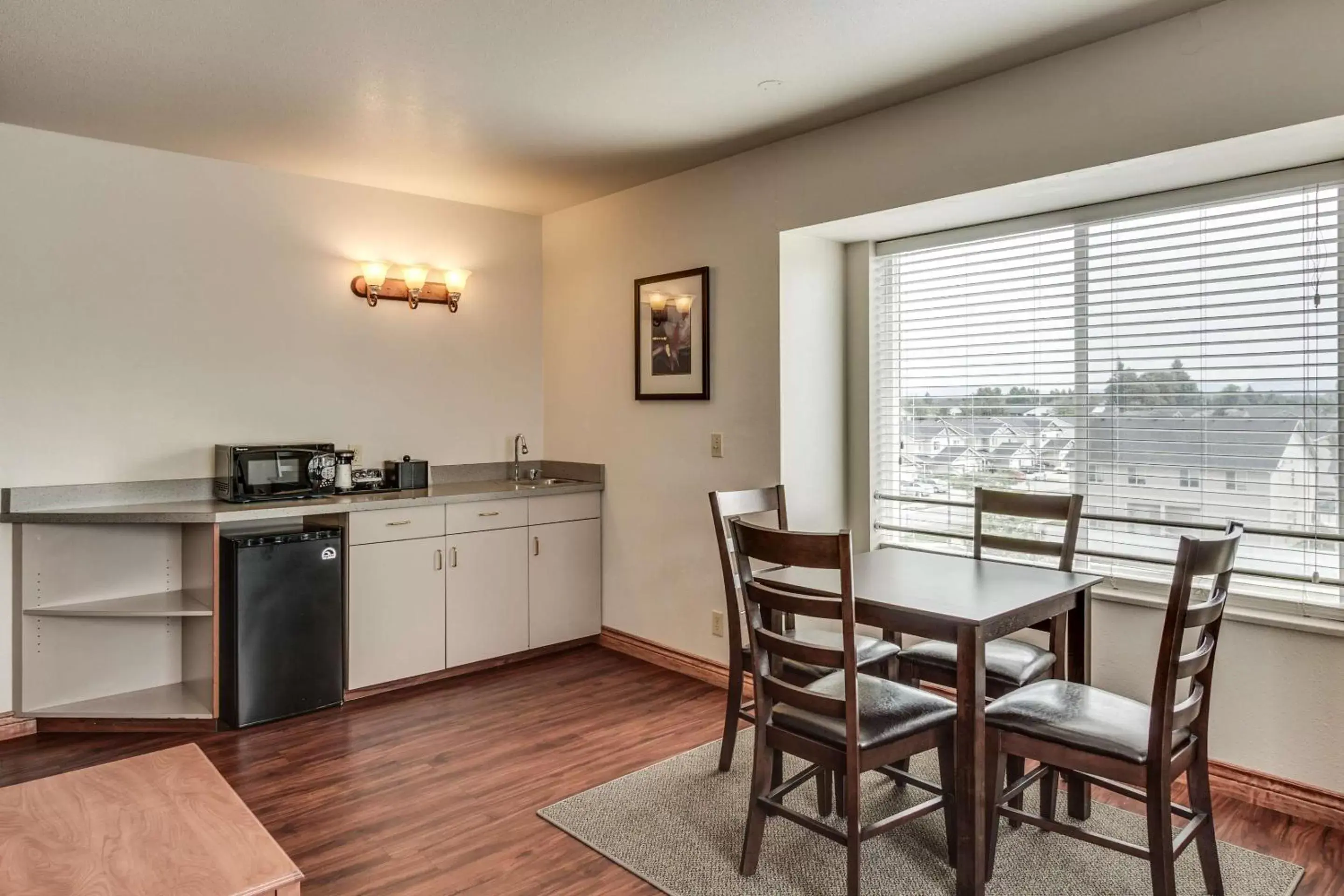 Photo of the whole room in SureStay Plus Hotel by Best Western Post Falls Photo of the whole room in SureStay Plus Hotel by Best Western Post Falls