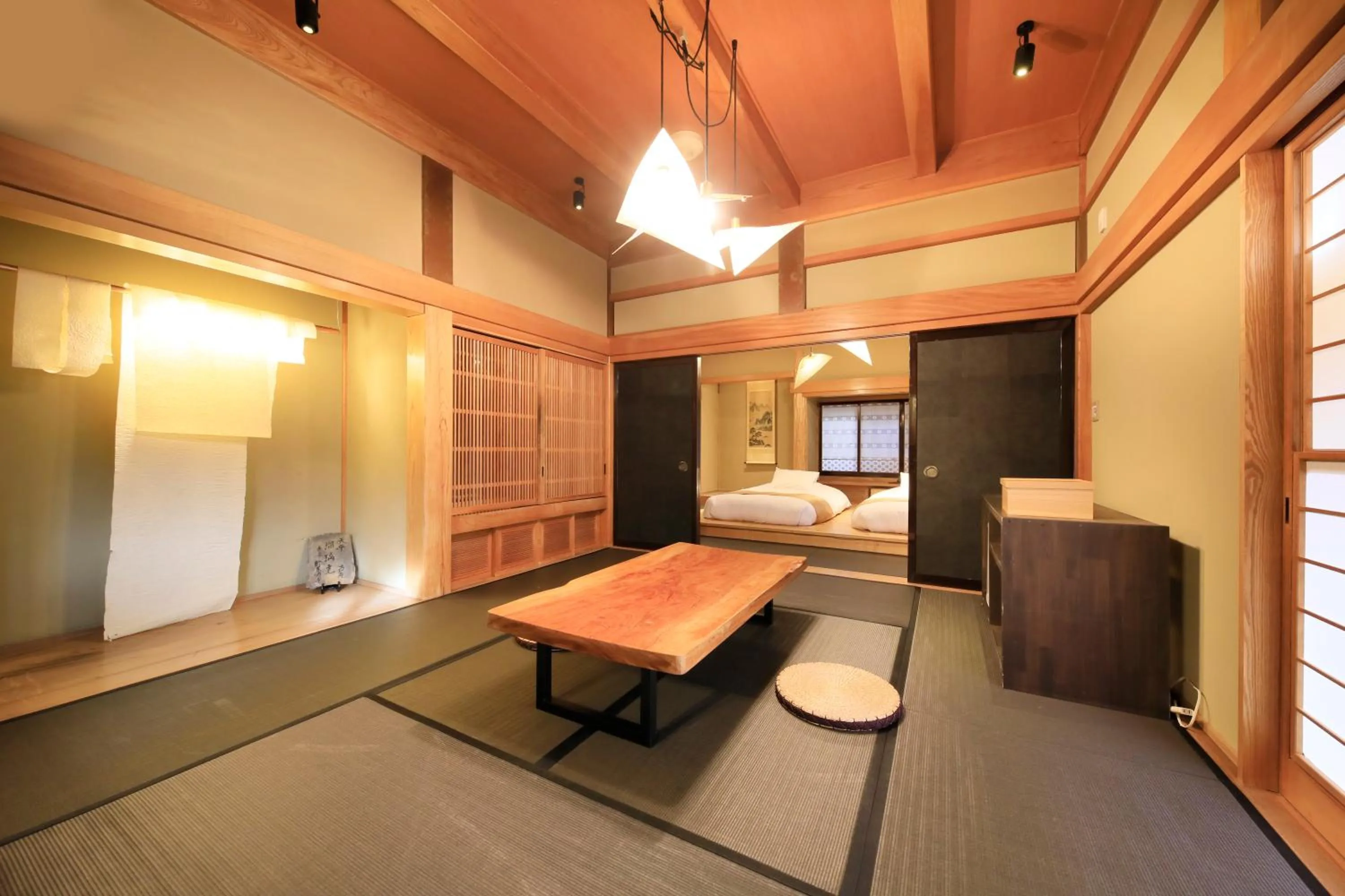 Bed in Fuji Onsenji Yumedono