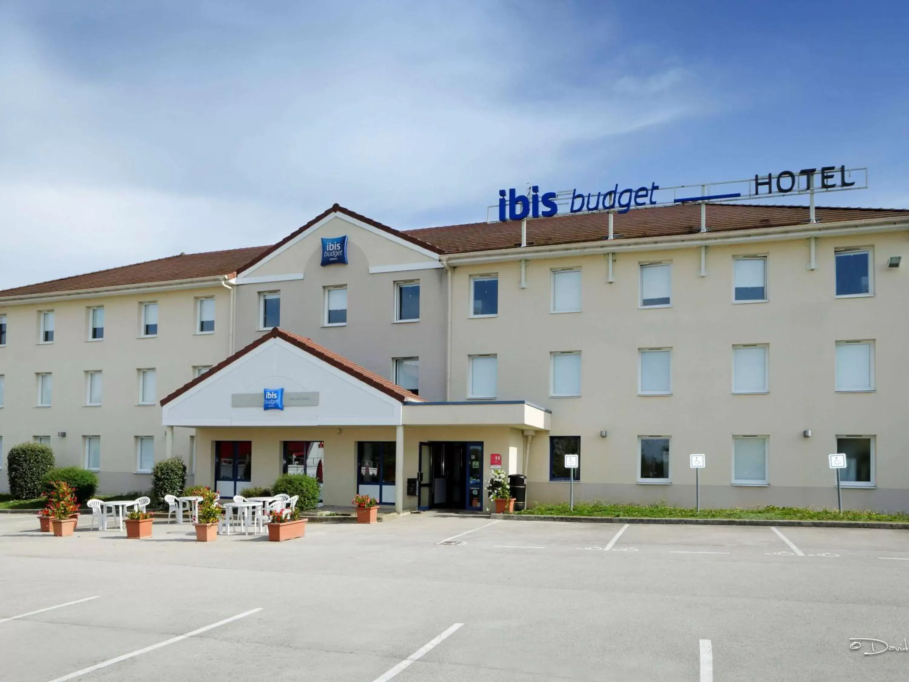 Property building in Ibis Budget Dole-Choisey