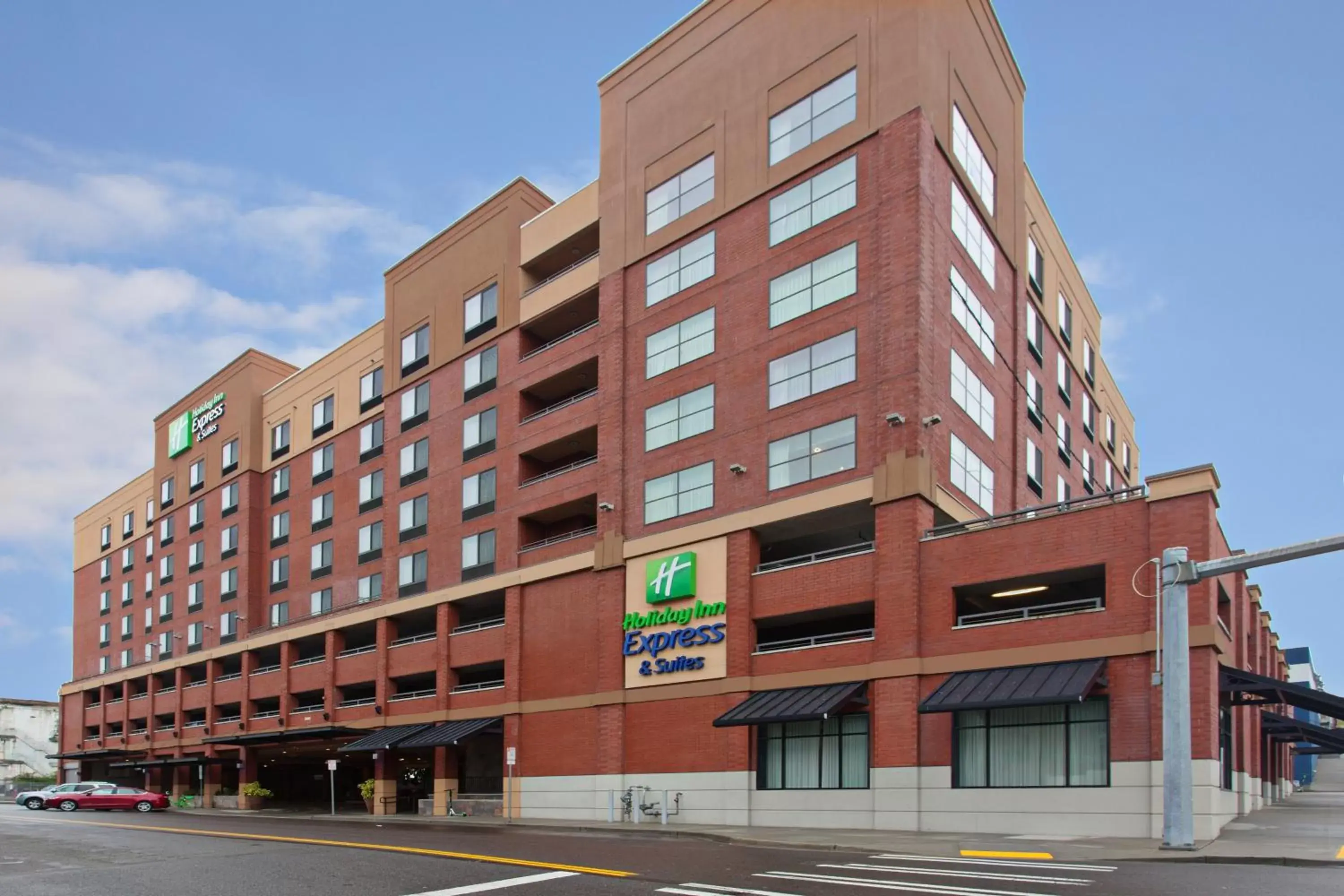 Property Building in Holiday Inn Express & Suites Tacoma Downtown, an IHG Hotel