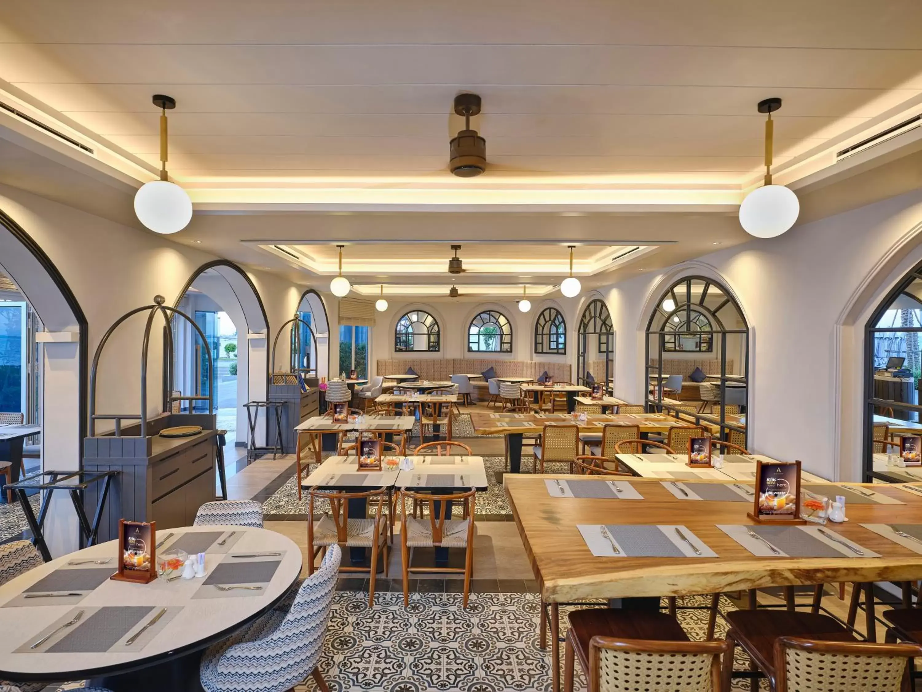 Restaurant/places to eat in Mercure Vung Tau Resort Restaurant/places to eat in Mercure Vung Tau Resort