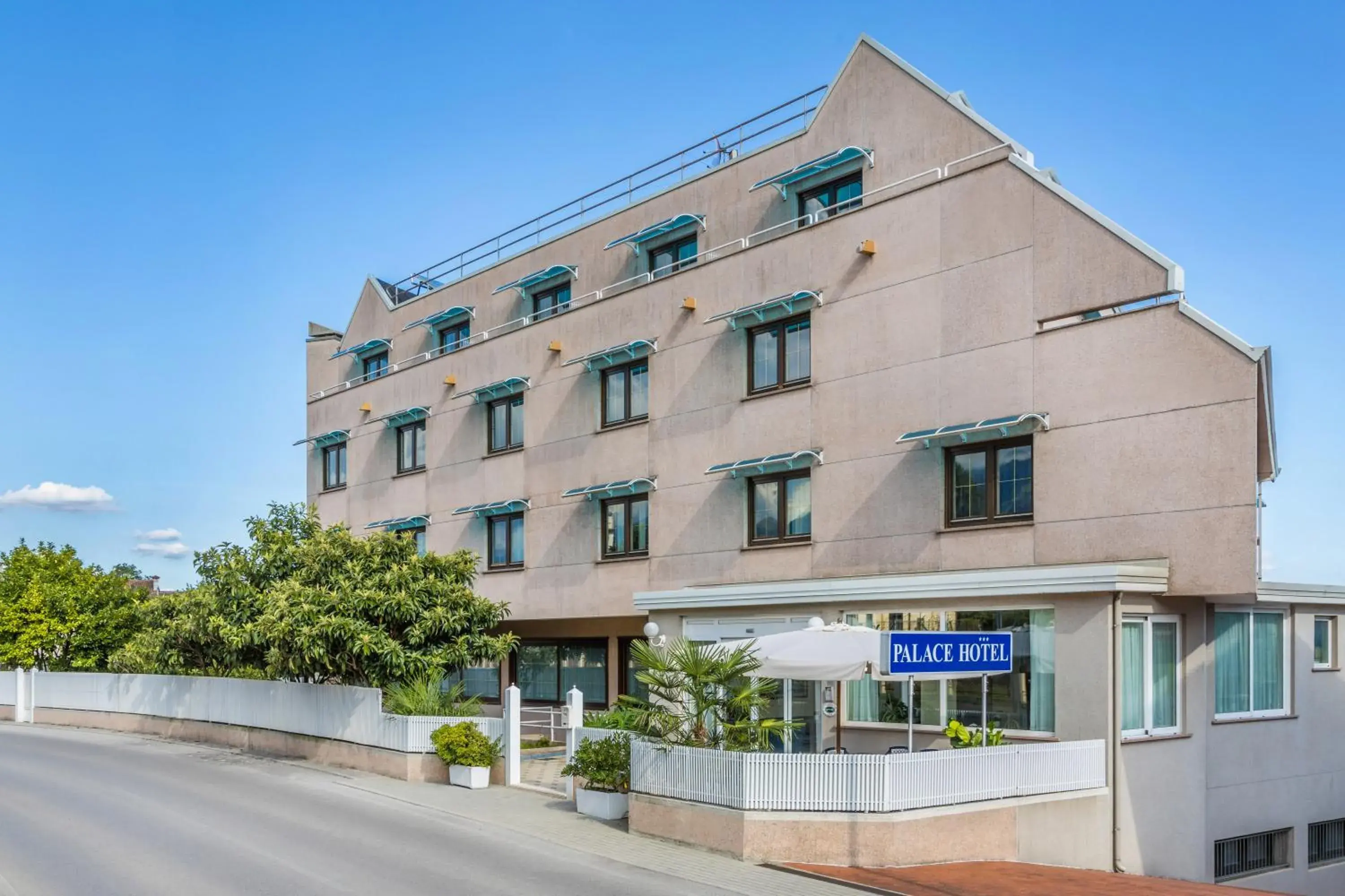 Property Building in Aviano Palace Hotel