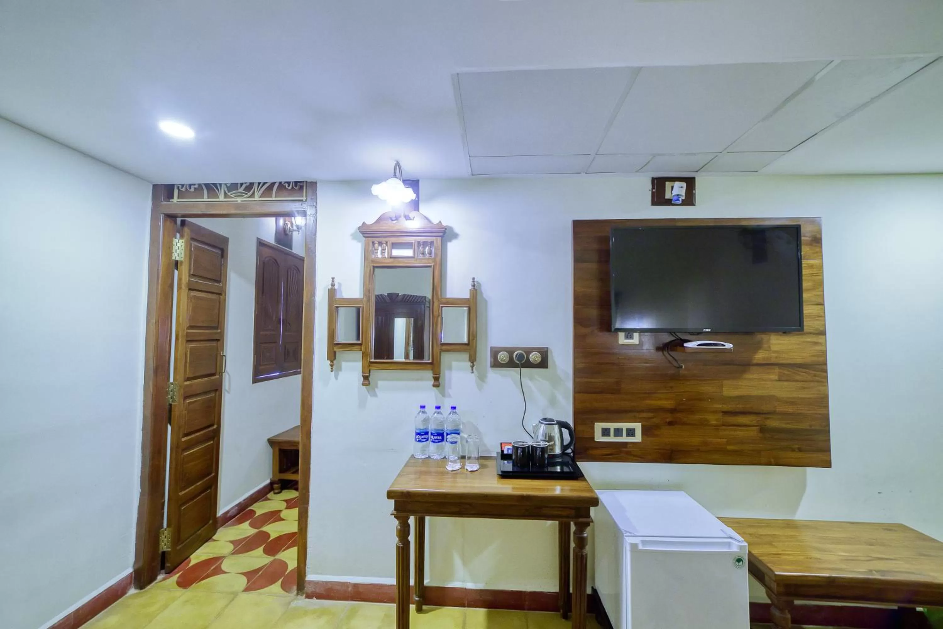 TV and multimedia in HOTEL WINDSOR CASTLE