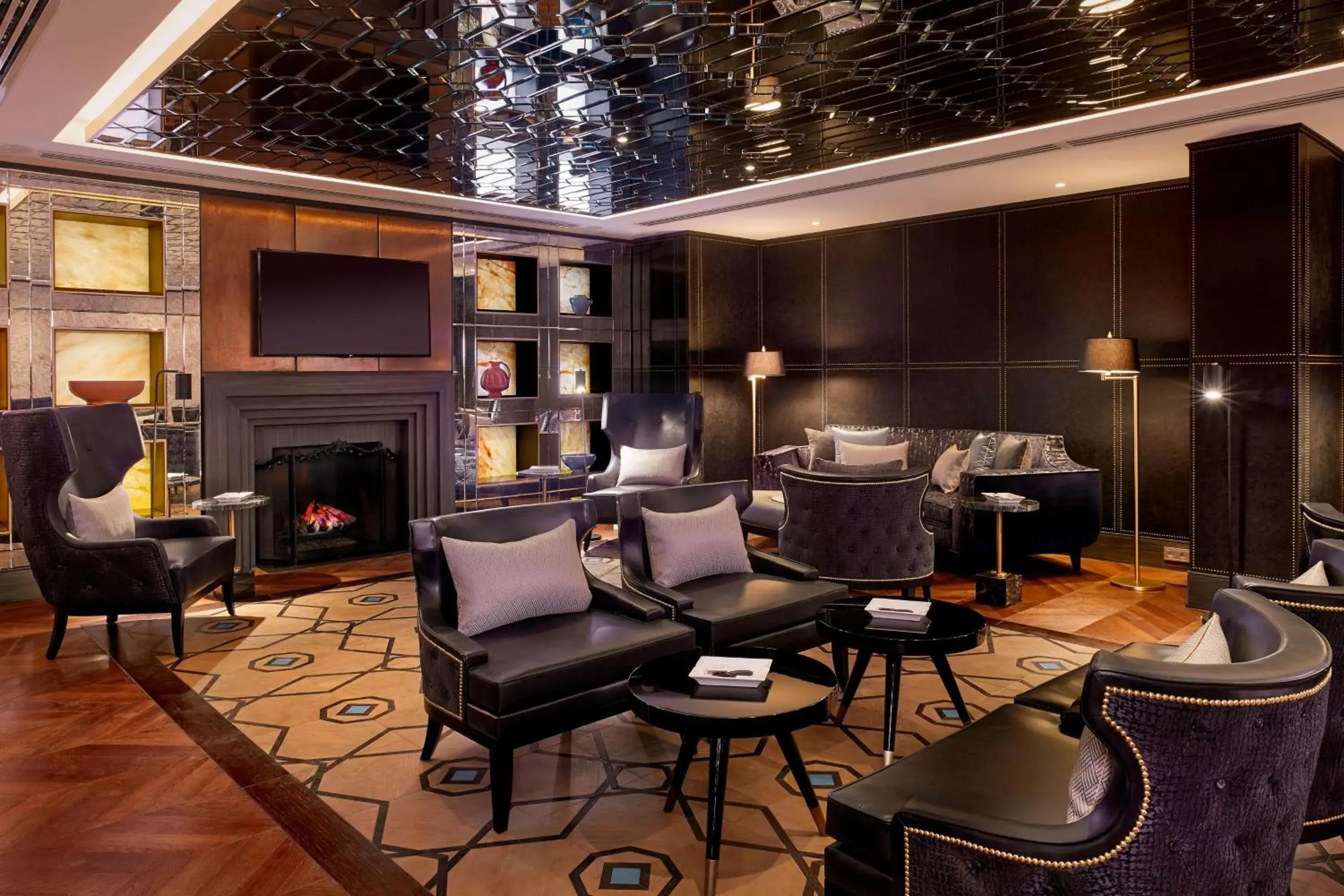 Lounge or bar, Lounge/Bar in The Alexander, a Luxury Collection Hotel, Yerevan