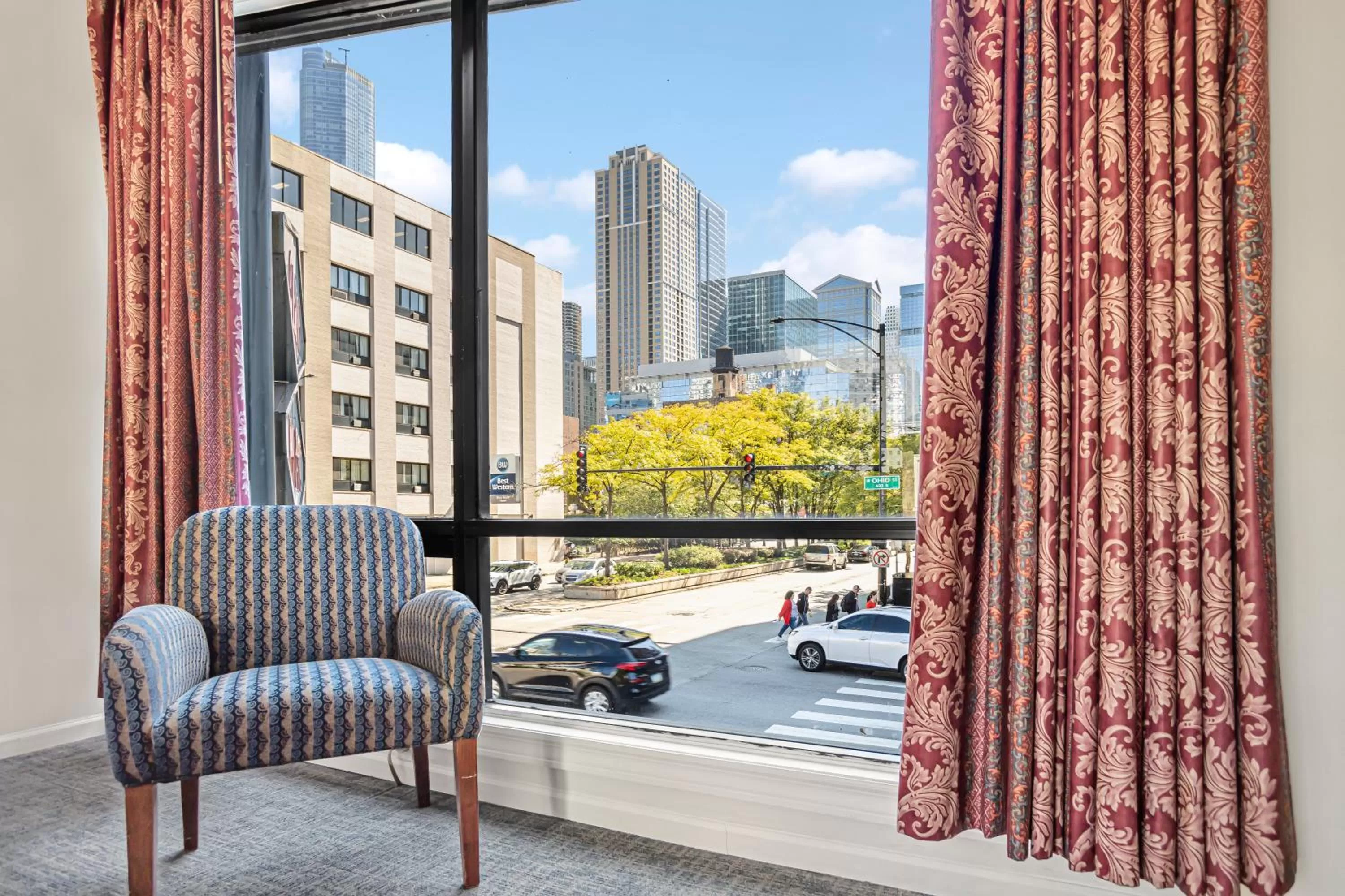 Bedroom in Ohio House Motel