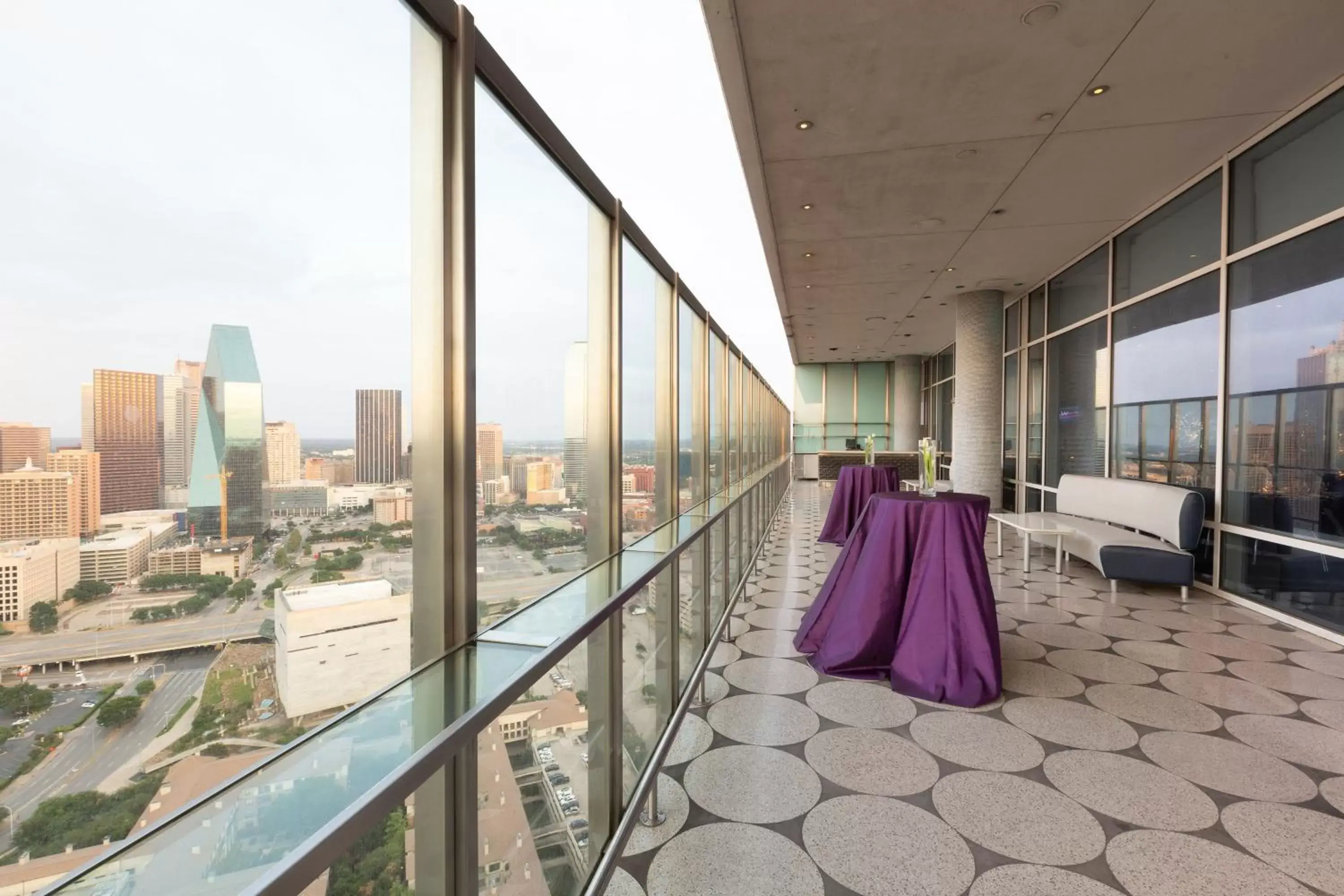 Meeting/conference room, Balcony/Terrace in W Dallas - Victory