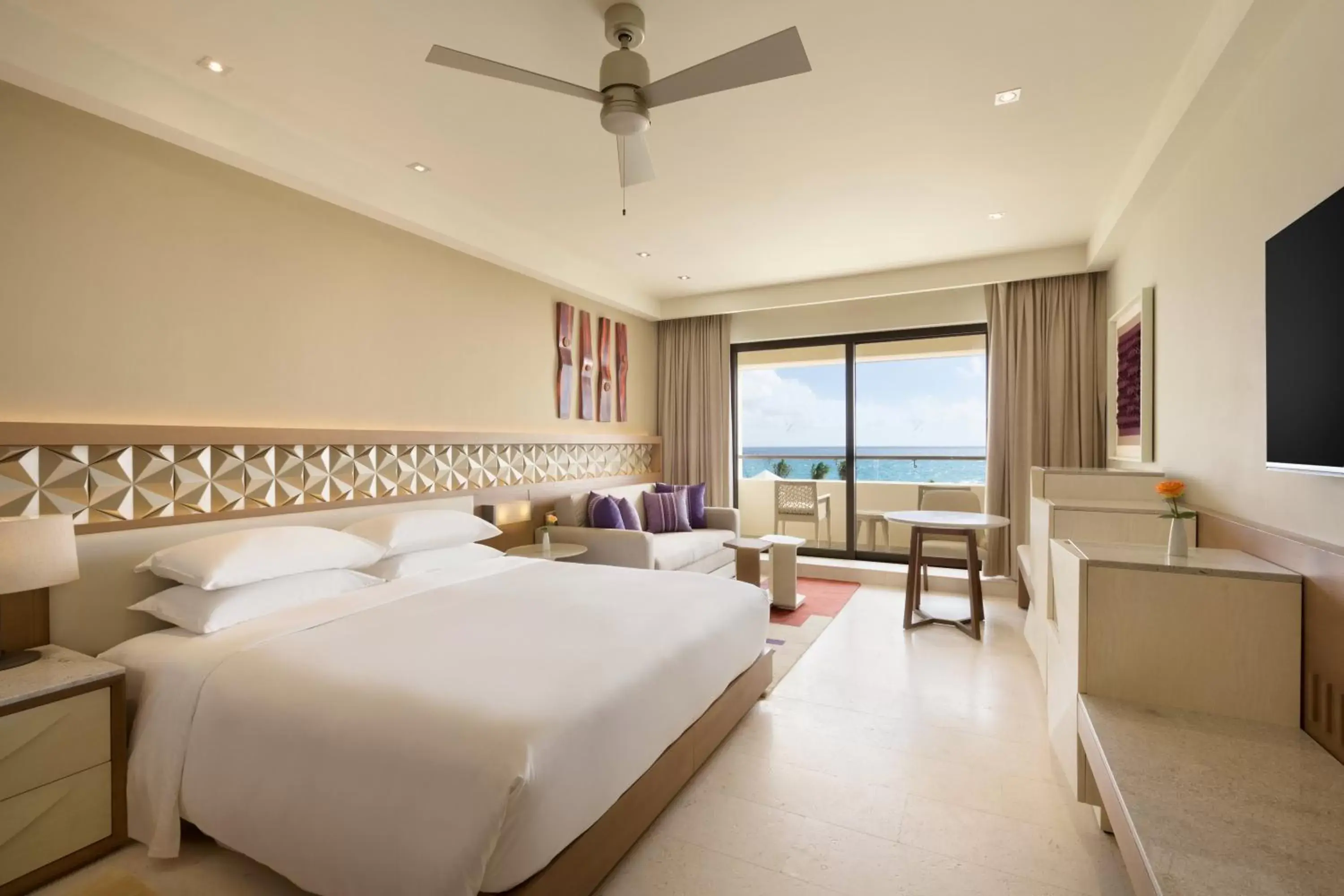 Club King Room - Oceanfront in Hyatt Ziva Cancun