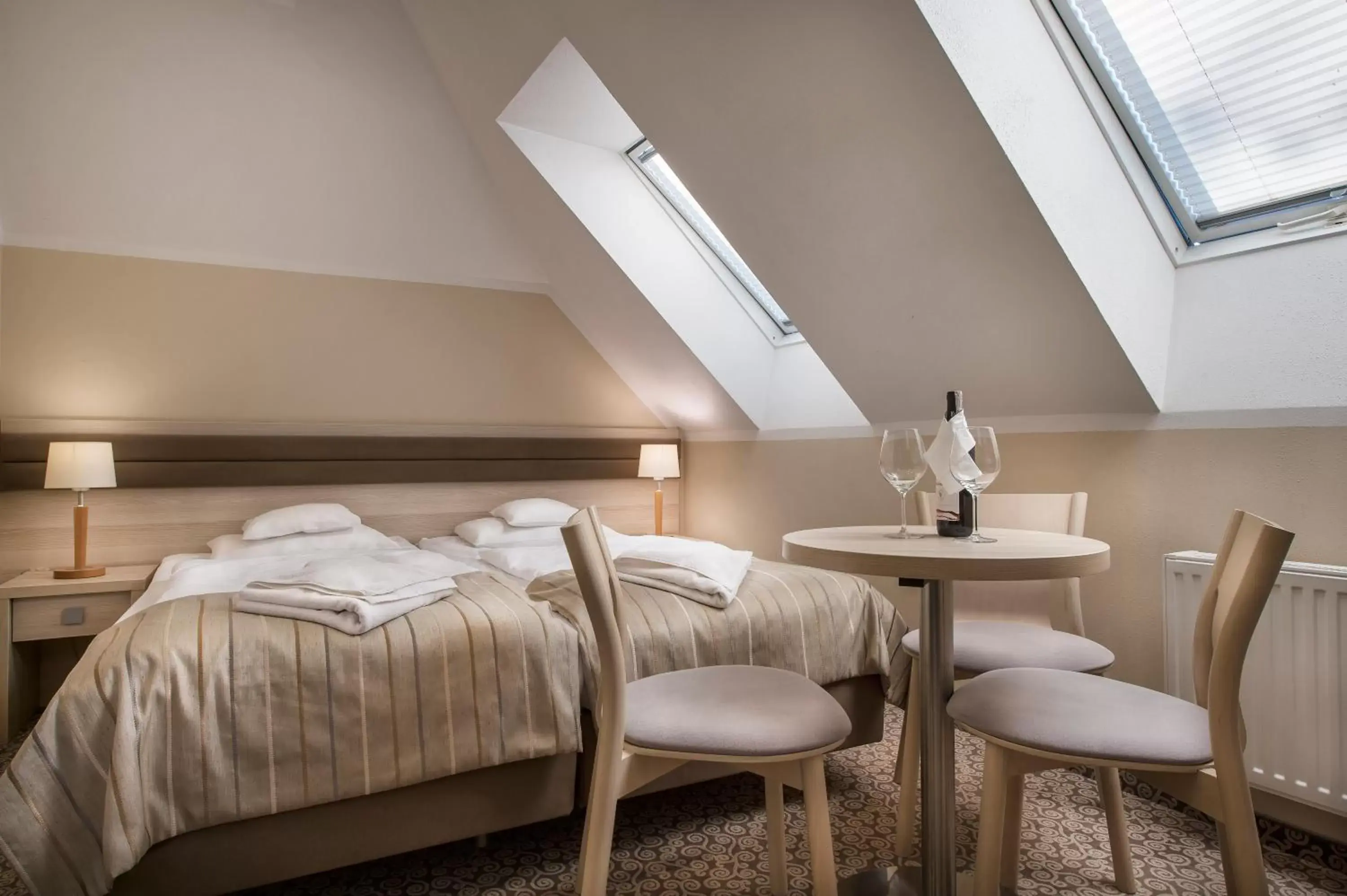 Bed in Hotel Cesarskie Ogrody