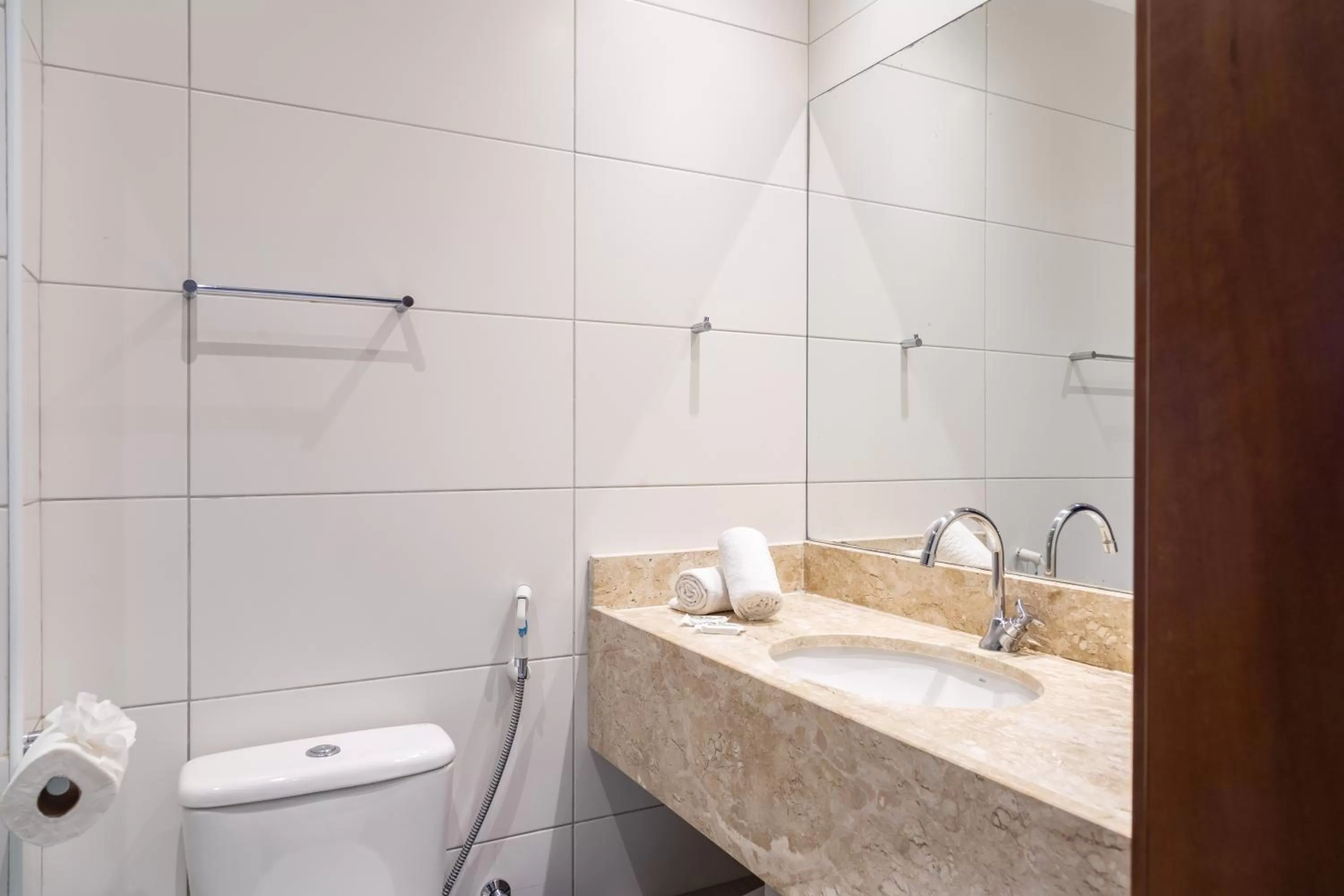 Bathroom in Aquidabã Praia Hotel