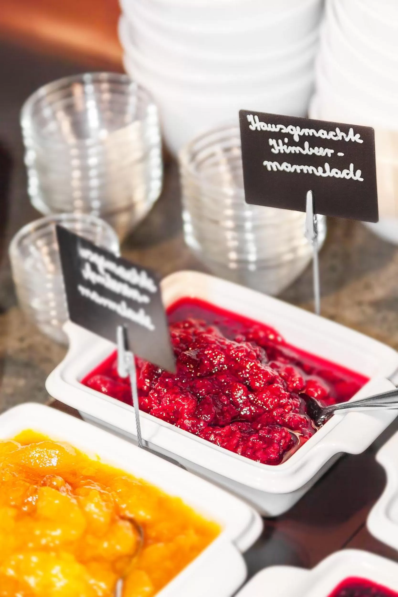 Buffet breakfast in Hotel Aviv Dresden