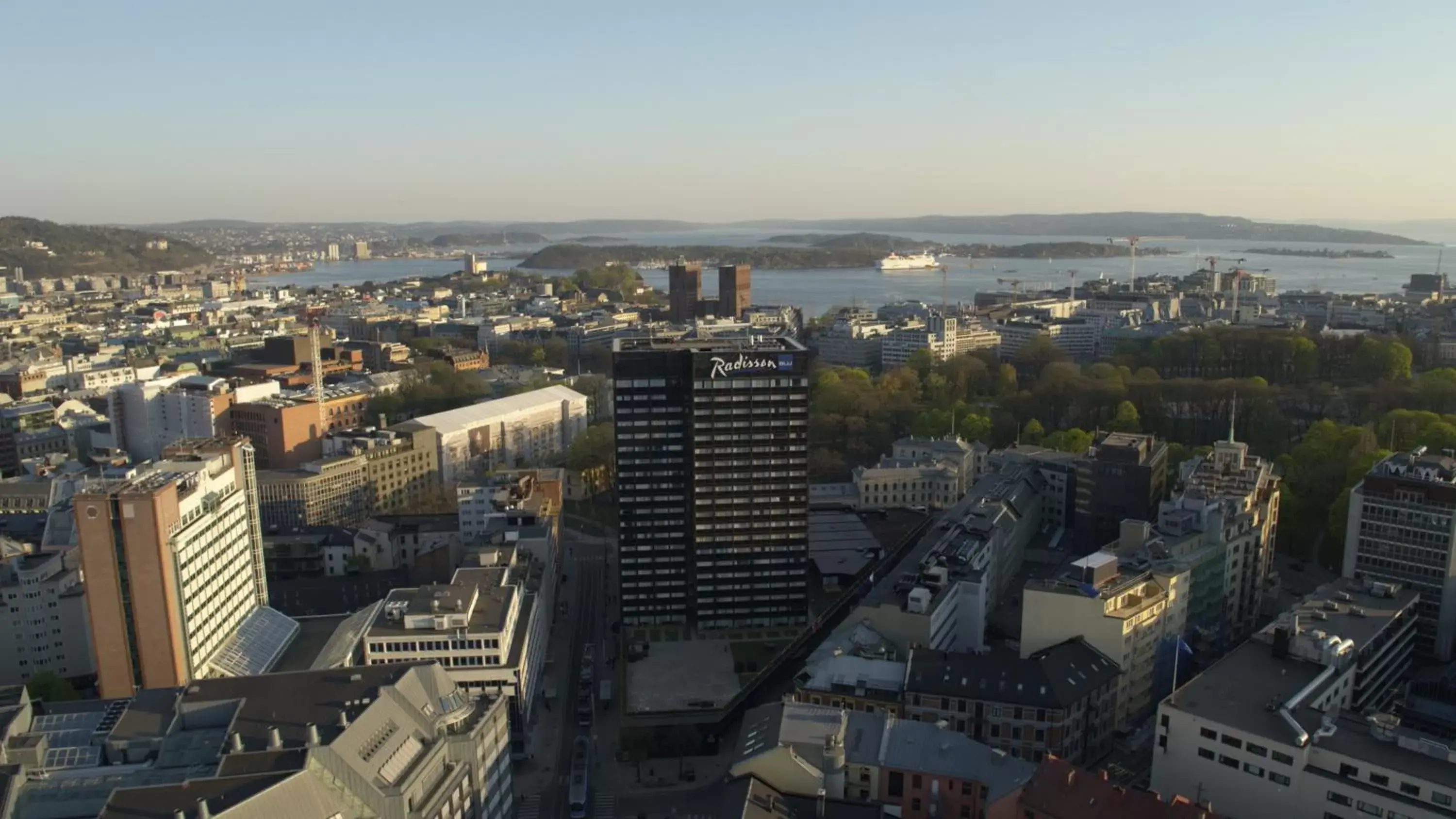 Bird's eye view, Bird's-eye View in Radisson Blu Scandinavia Hotel, Oslo