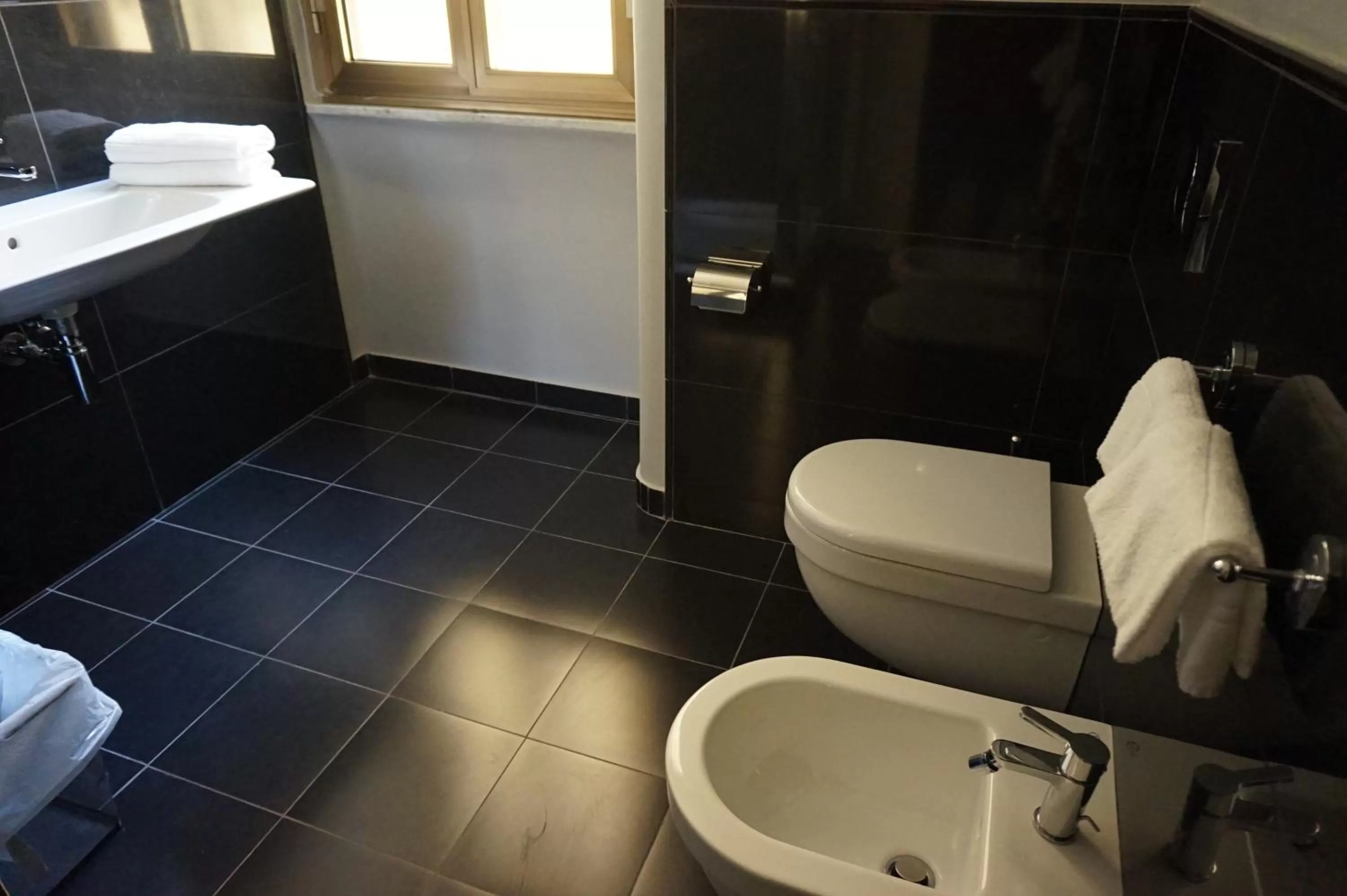 Bathroom in Hotel Taormina