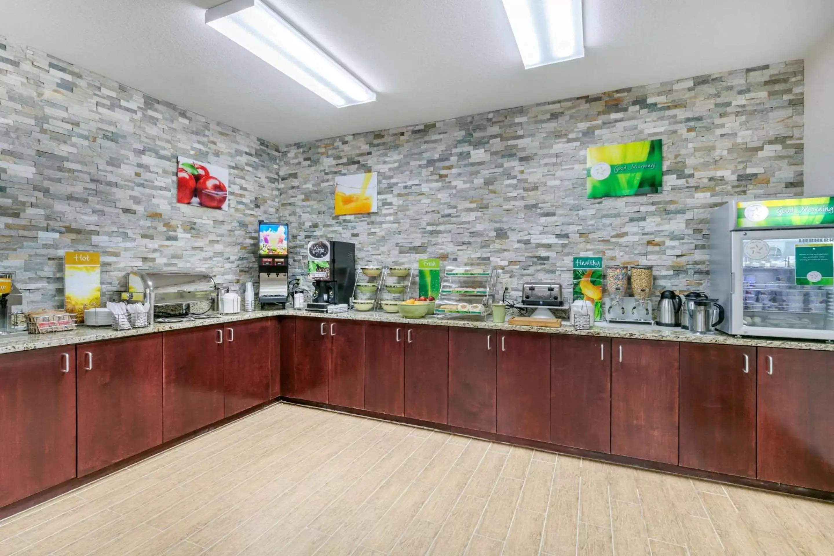 Restaurant/places to eat in Quality Inn Monteagle Restaurant/places to eat in Quality Inn Monteagle