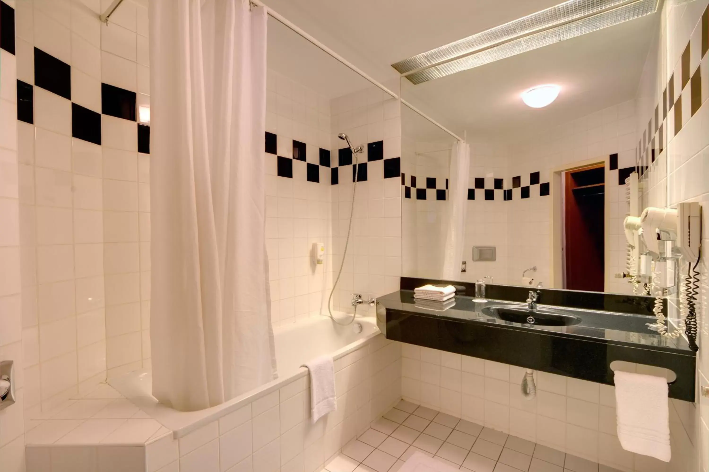 Bathroom in Theatrino Hotel