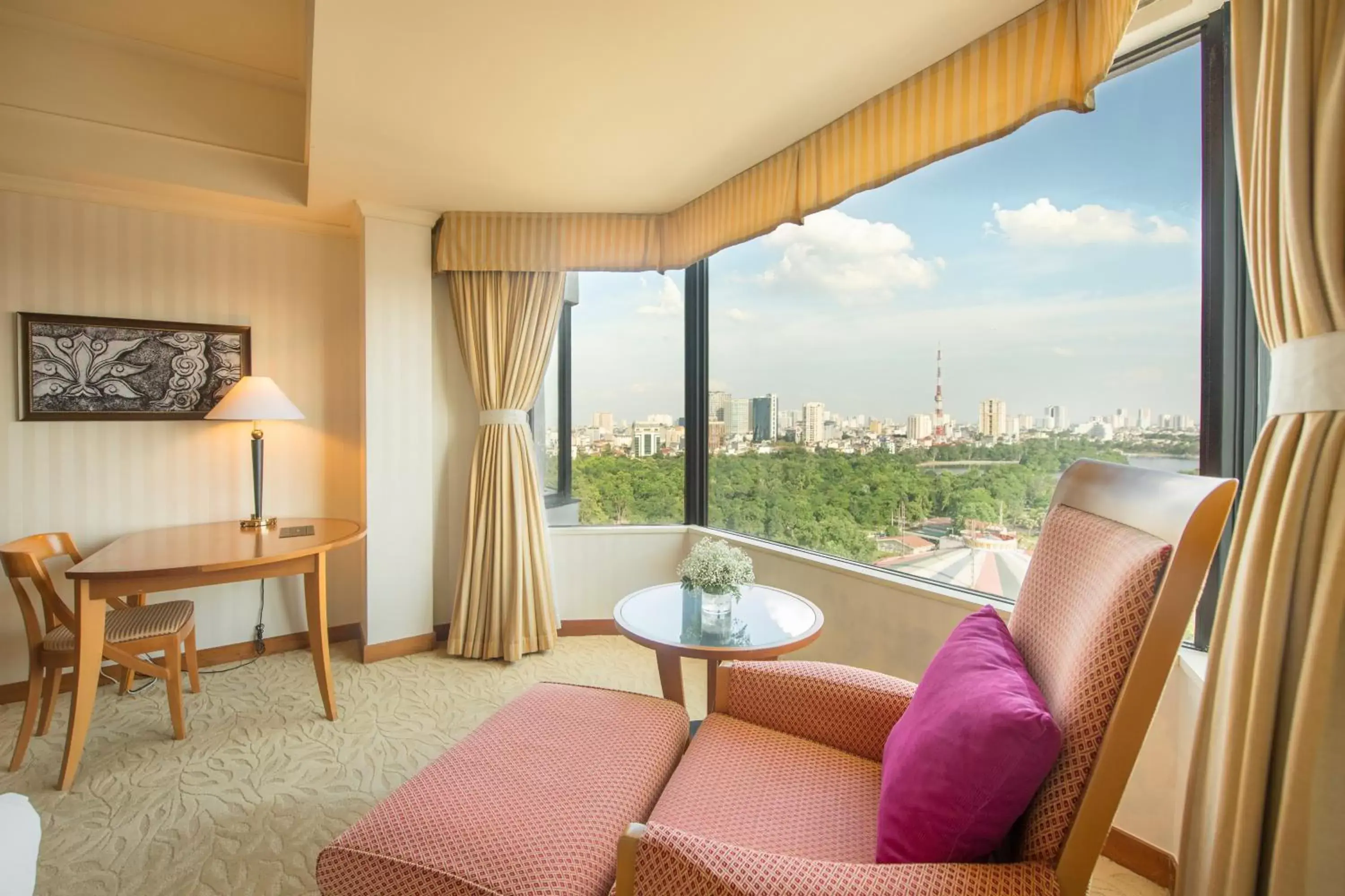 City view, Seating Area in Hôtel du Parc Hanoï