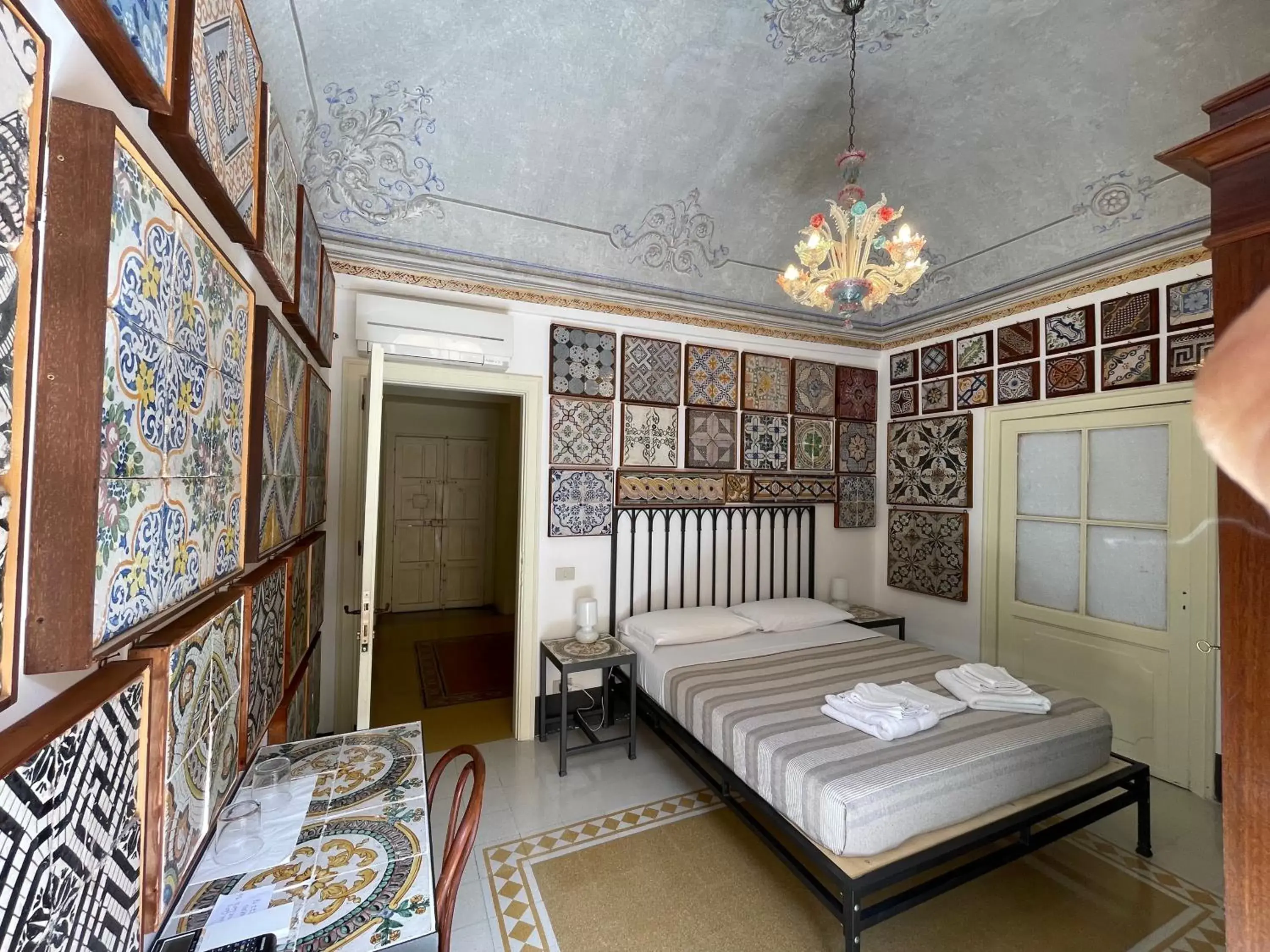 Bed in Stanze al Genio B&B