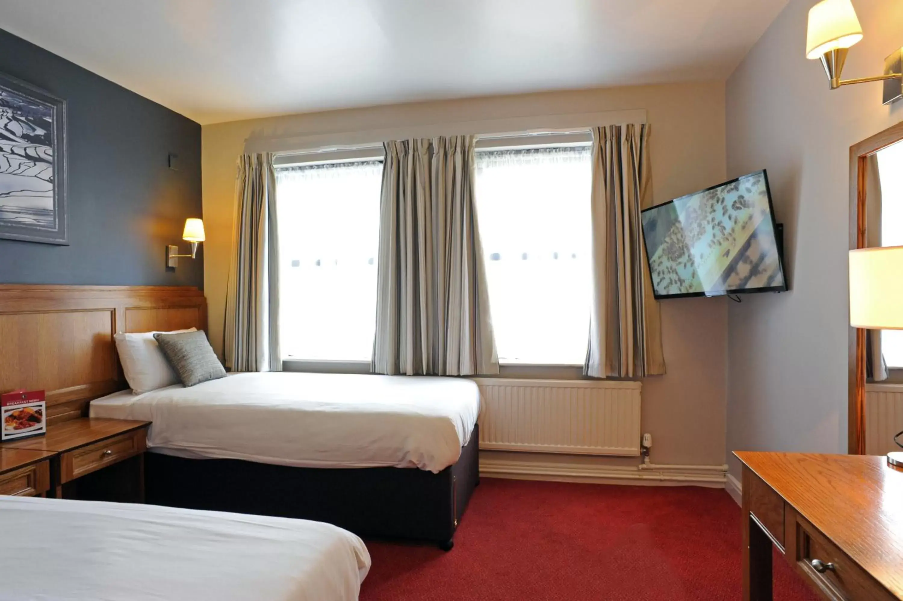 Bedroom, Bed in Brentwood Inn by Greene King Inns