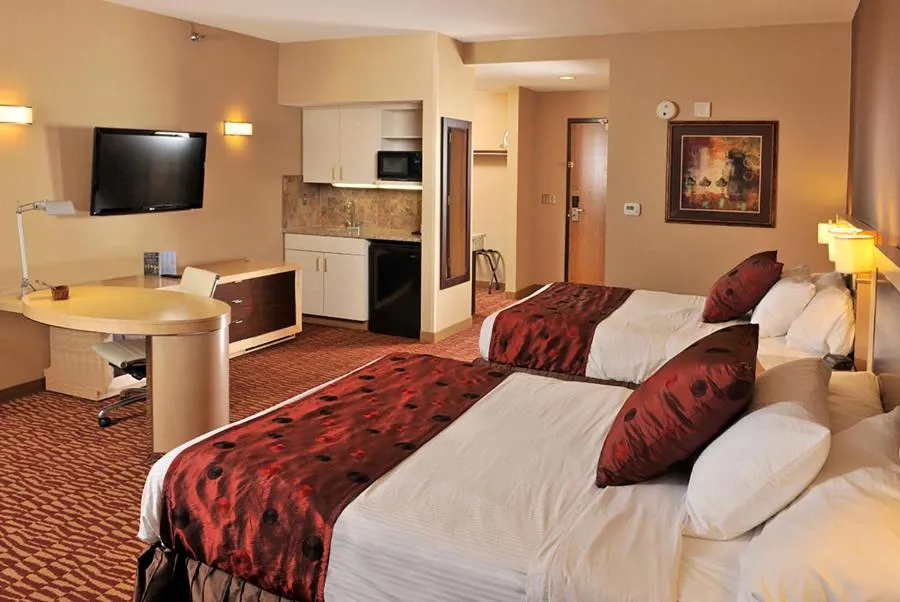 Photo of the whole room, Bed in Lakeside Hotel Casino